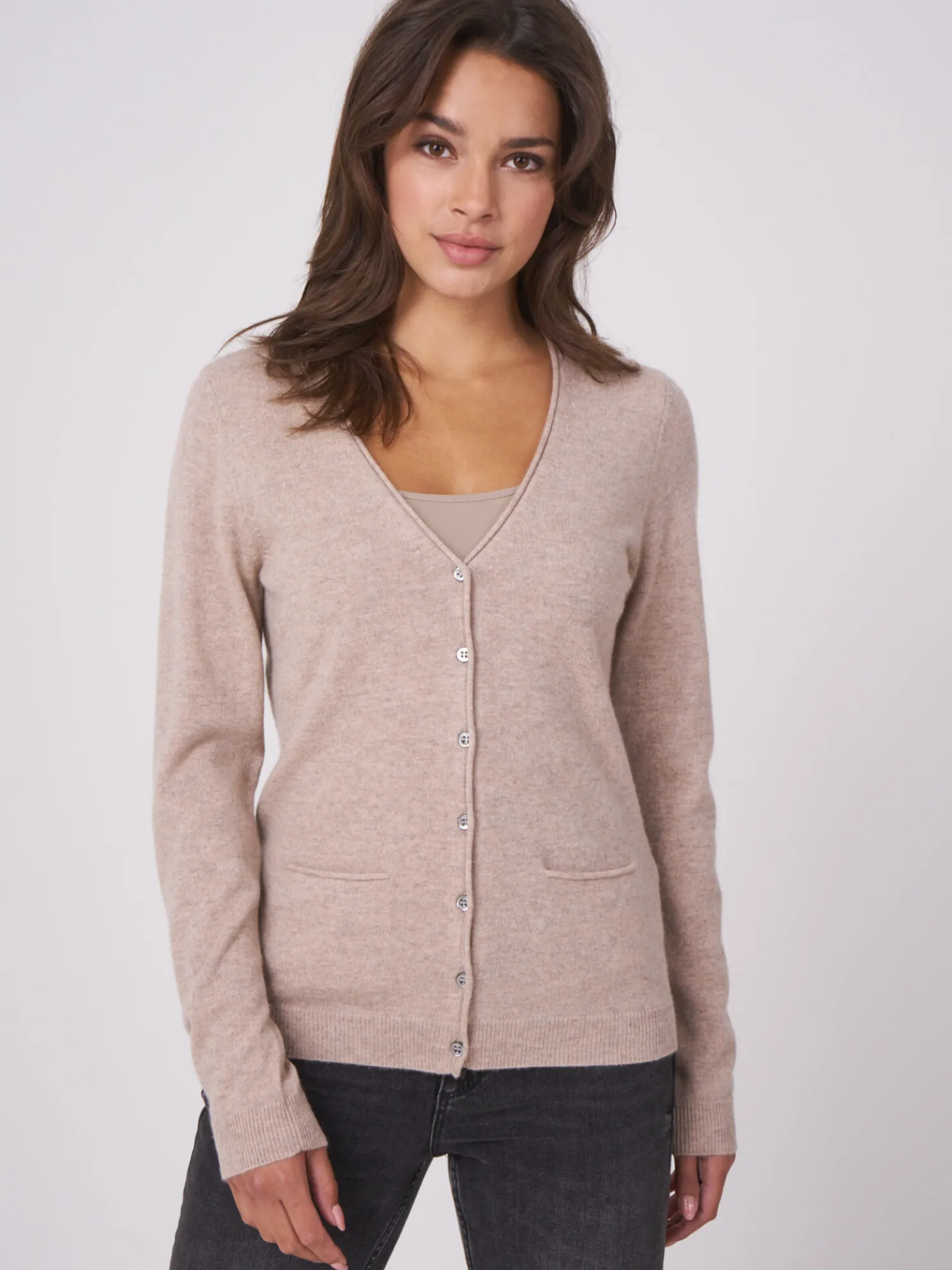 Basic Cardigan Met V-Hals En Zakken