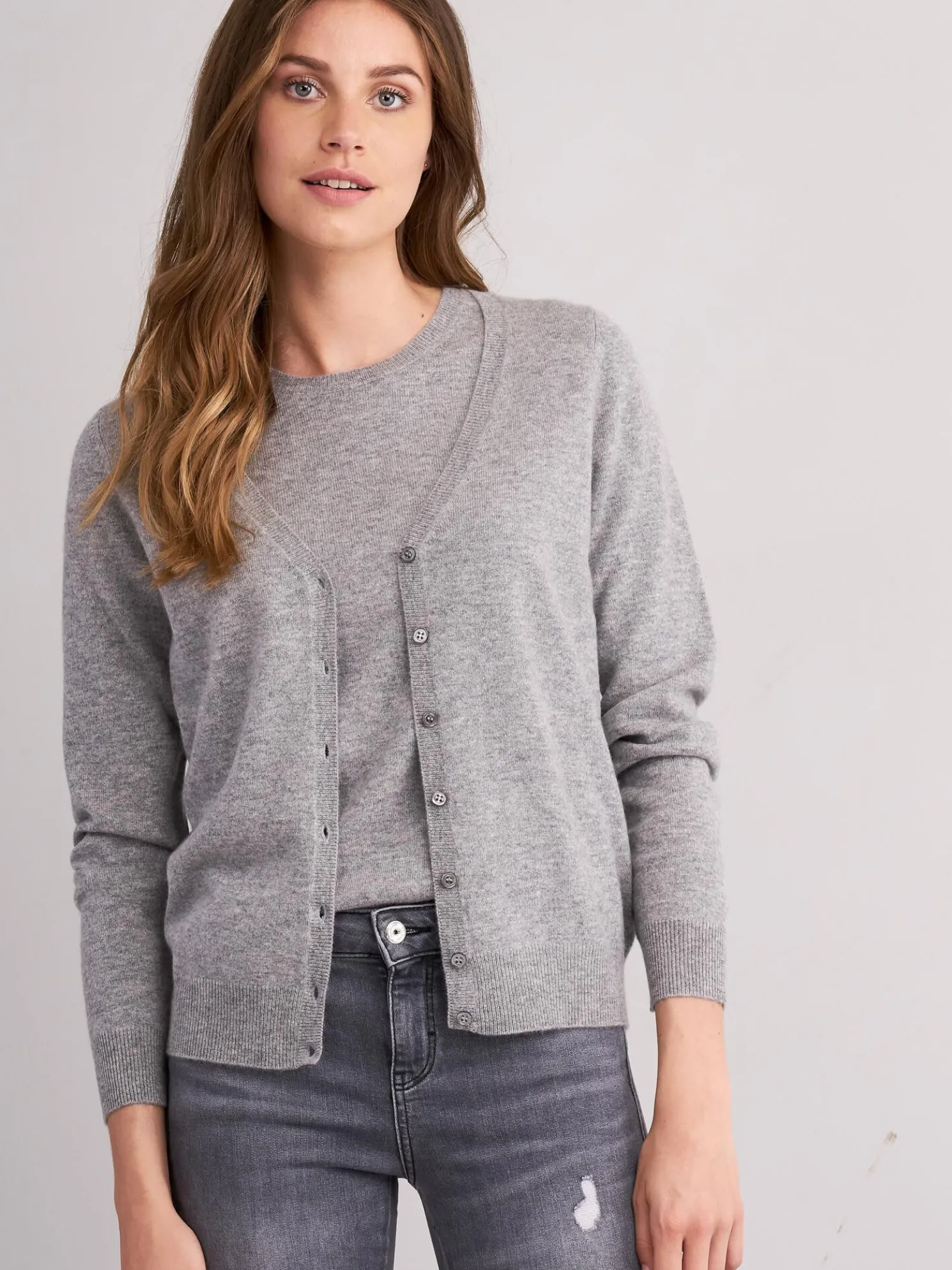 Basic Cashmere Cardigan Met V-Hals
