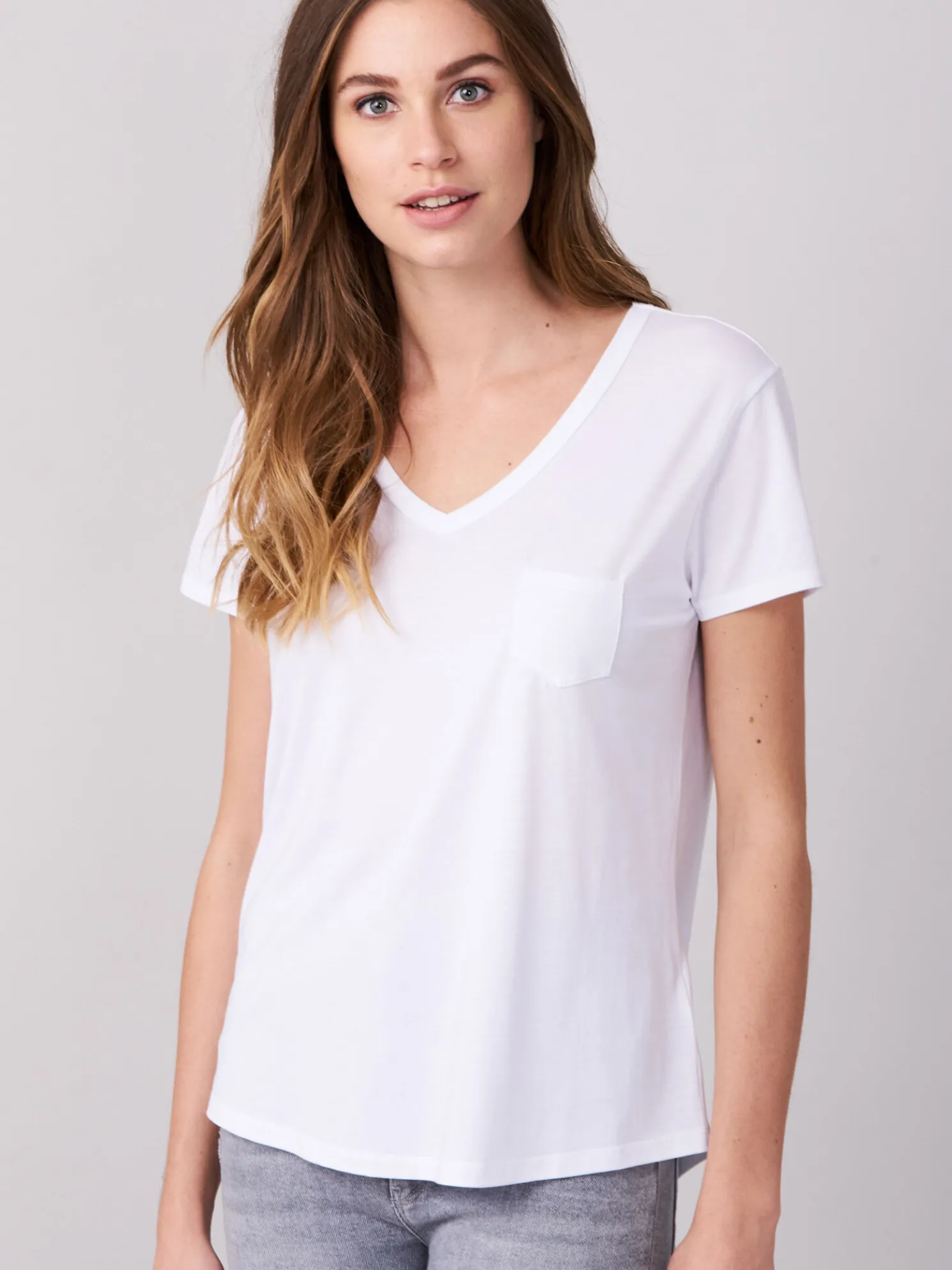 Basic Dames T-Shirt Met V-Hals En Borstzak