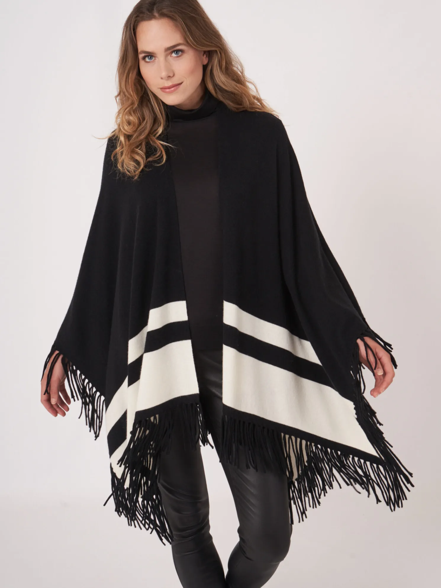 Cape Met Strepen En Franje Van Cashmere Melange