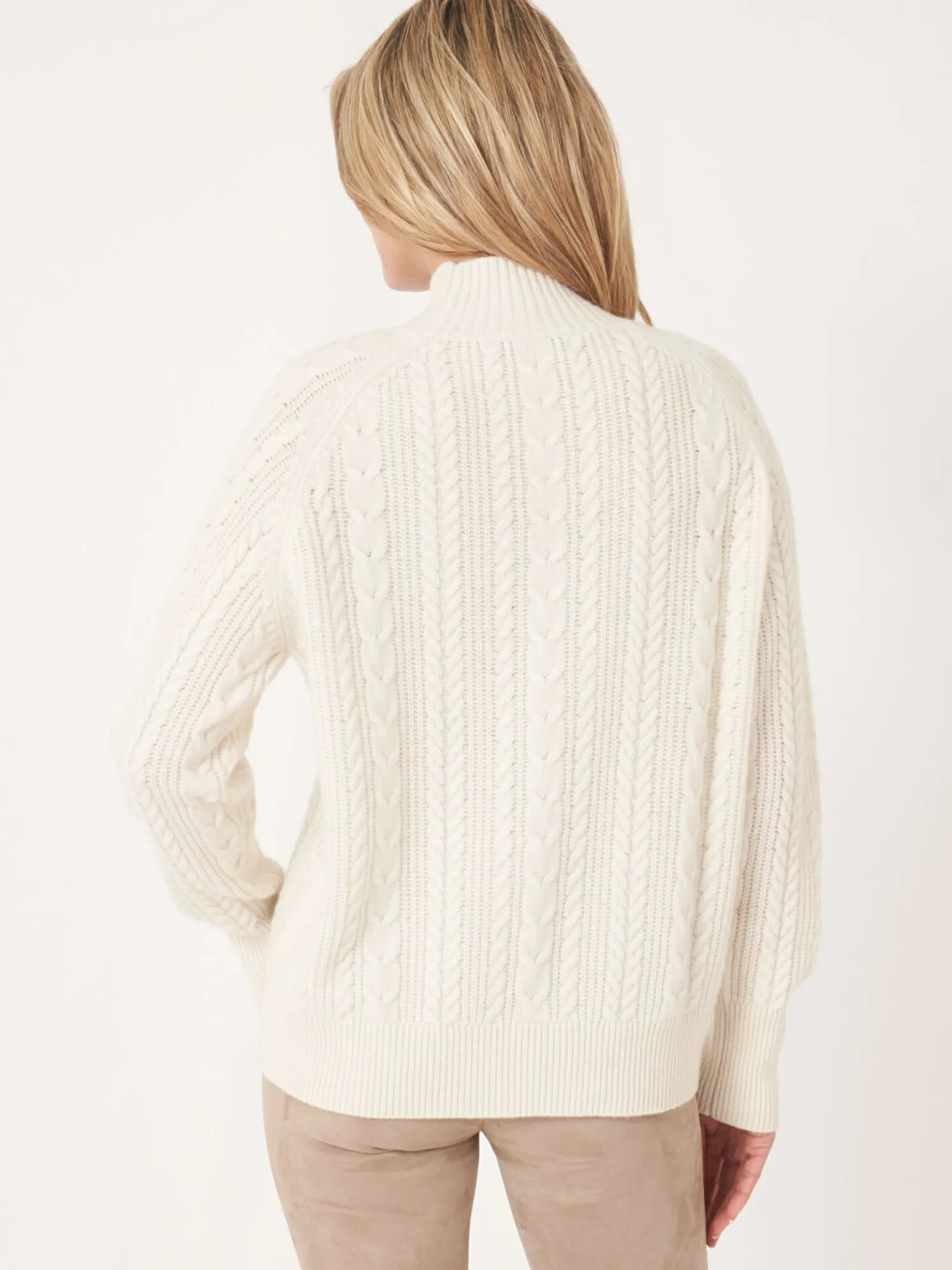Cashmere Kabeltrui Met Raglanmouwen