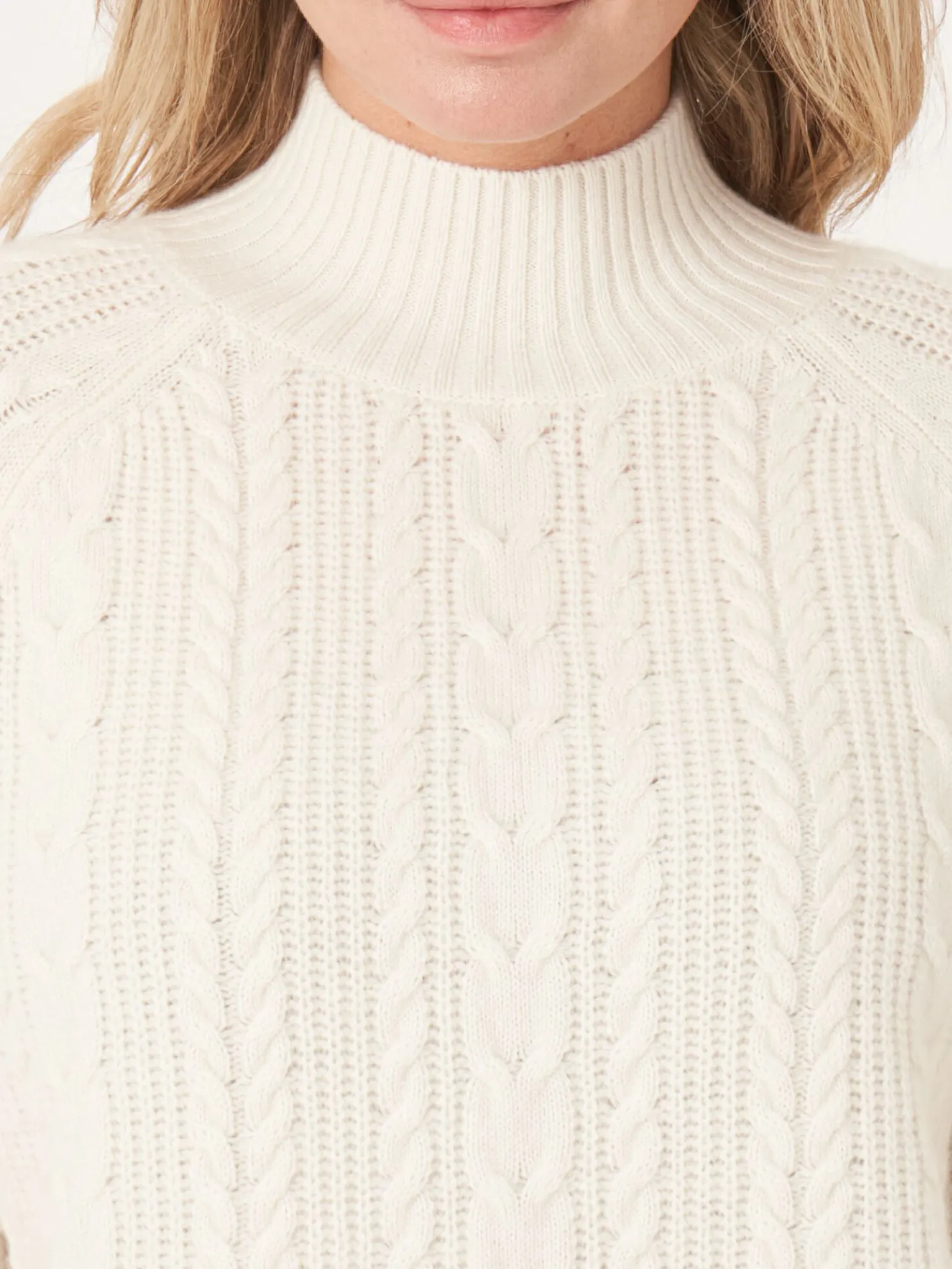 Cashmere Kabeltrui Met Raglanmouwen