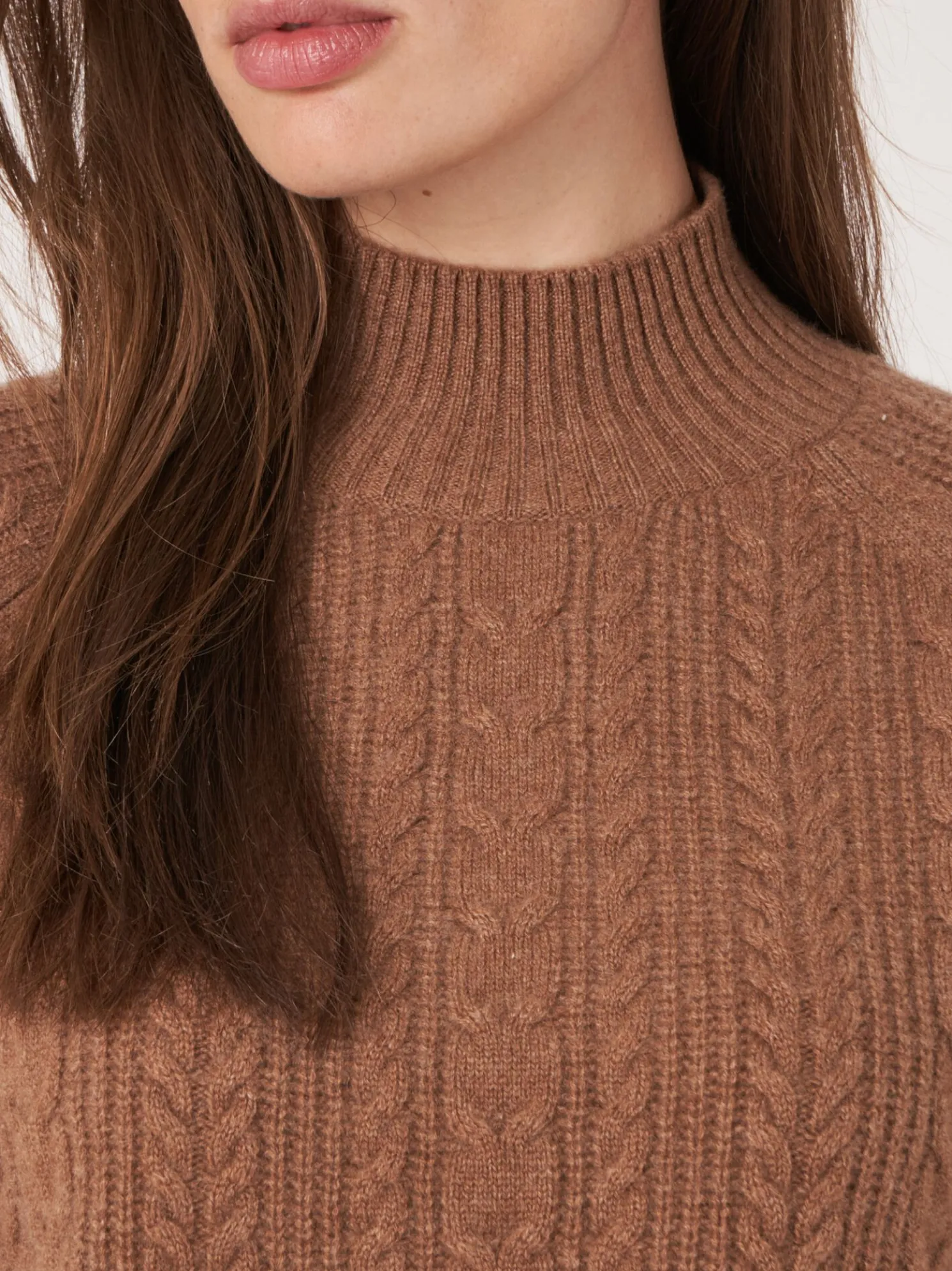 Cashmere Kabeltrui Met Raglanmouwen