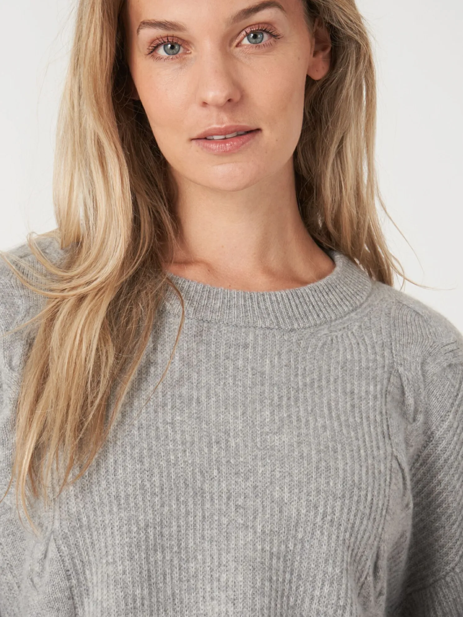 Cashmere Pullover Met Textuur En Pofmouwen