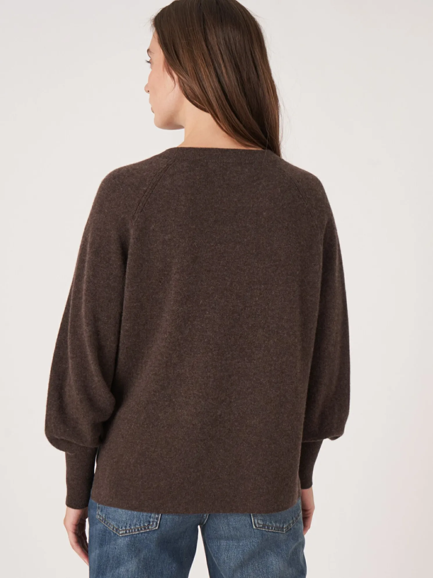 Cashmere Raglan Trui Met Hoge Ribboord En Zijsplit