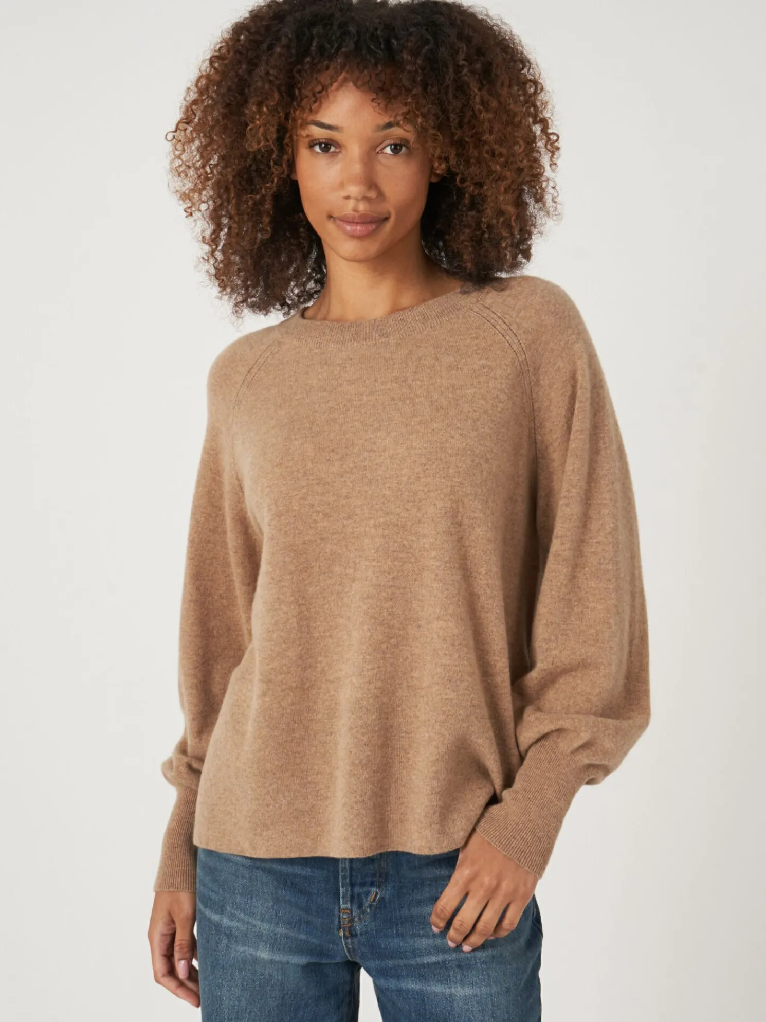 Cashmere Raglan Trui Met Hoge Ribboord En Zijsplit