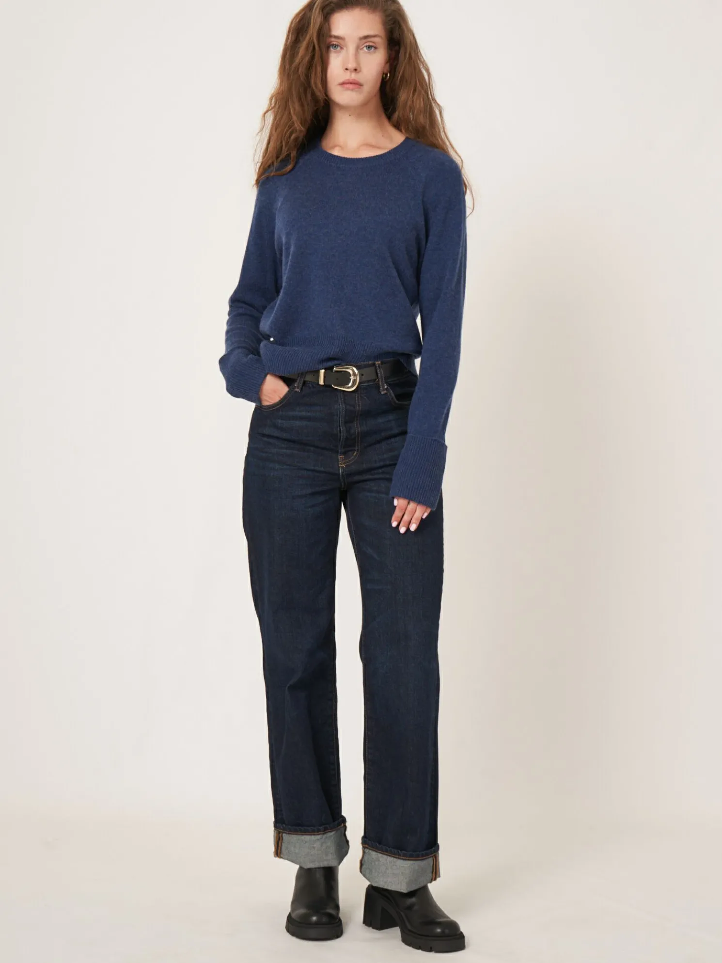 Cashmere Raglantrui Met Opgerolde Mouwen