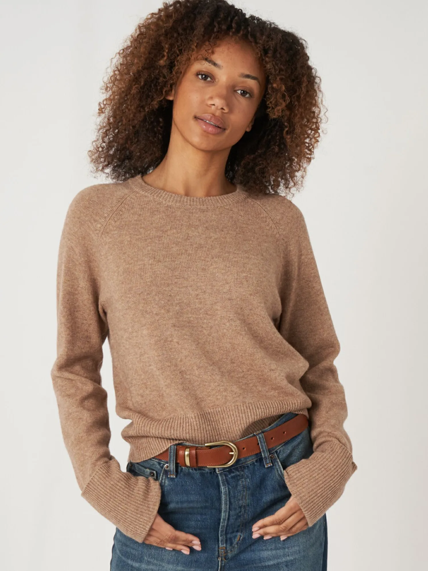 Cashmere Raglantrui Met Opgerolde Mouwen