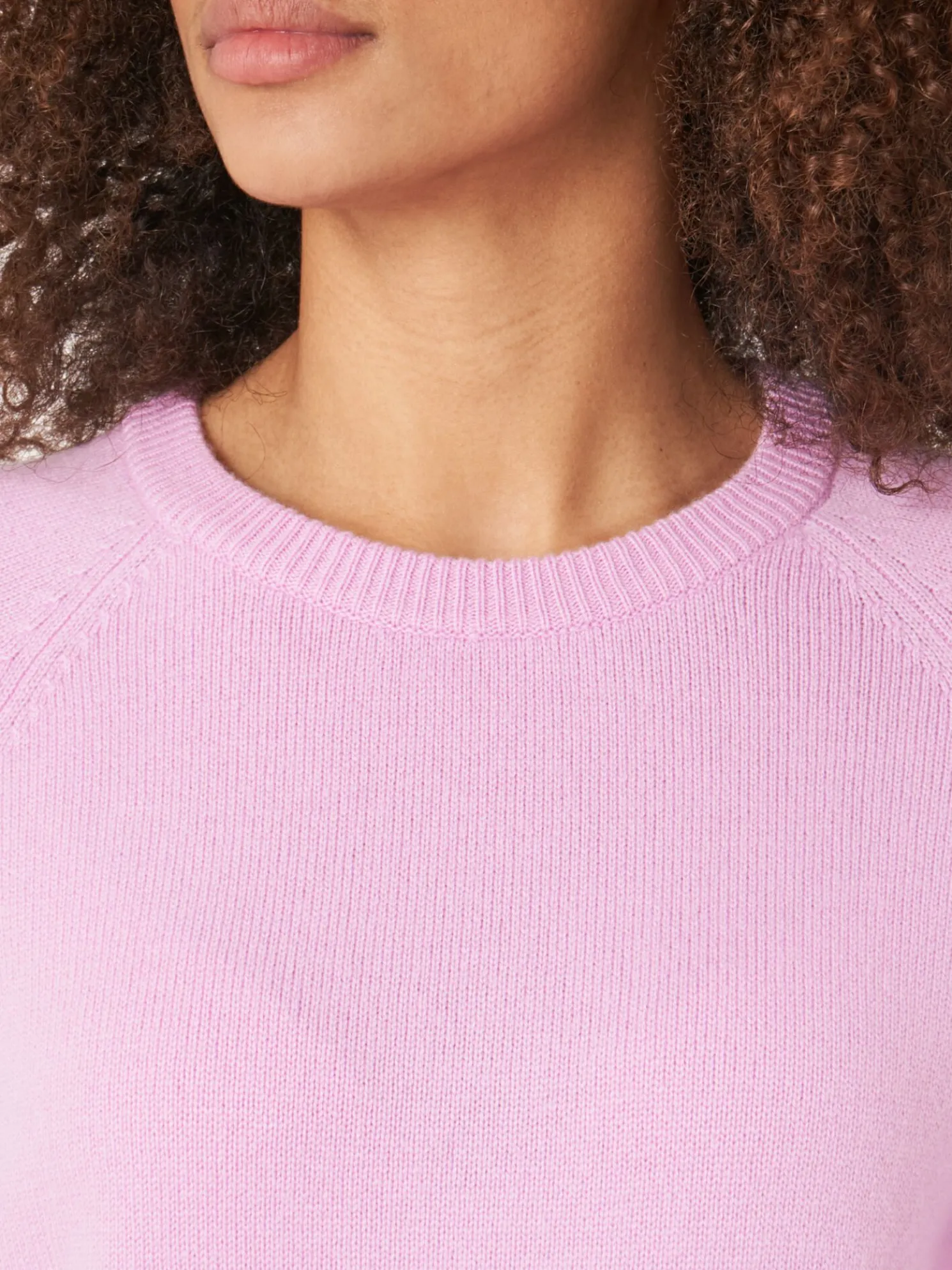 Cashmere Raglantrui Met Opgerolde Mouwen