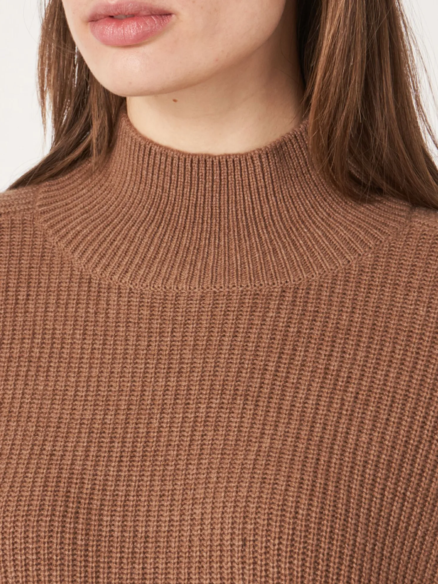Cashmere Sweater Met Hoge Hals En Gestreept Detail