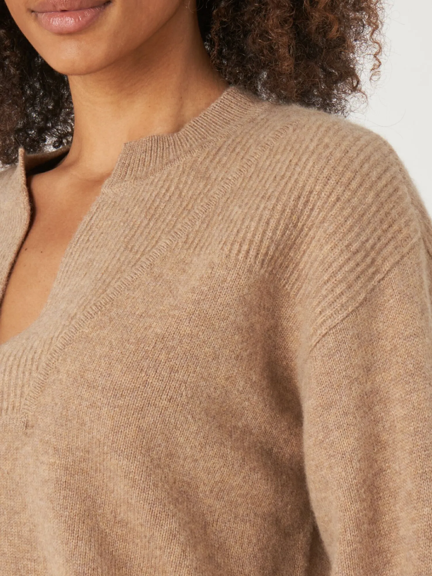 Cashmere Trui Met Kraag Met Split En Rib Detail
