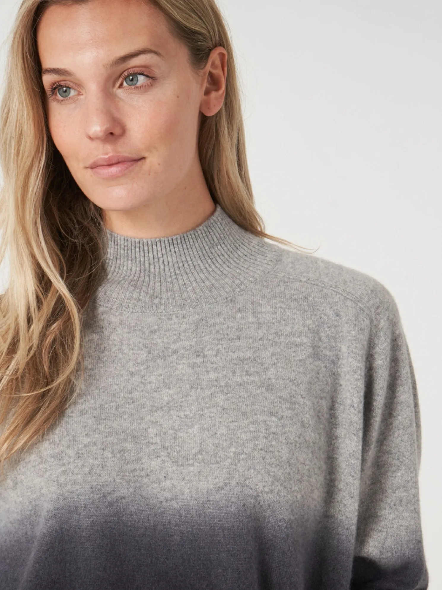 Dip Dye Cashmere Trui Met Opstaande Kraag