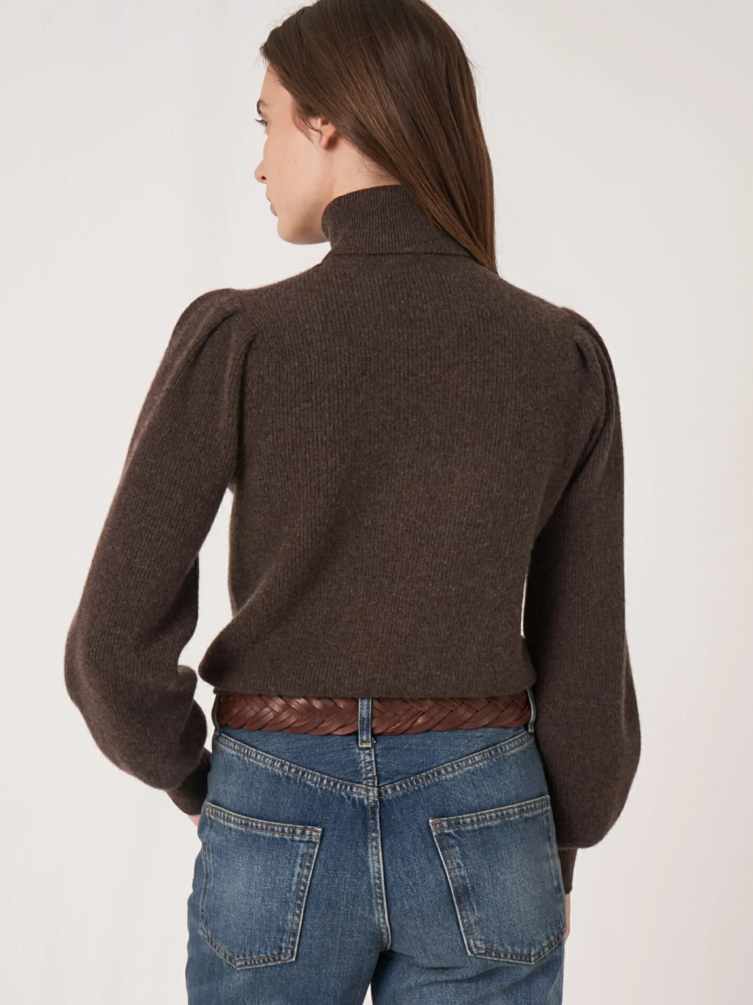 Fijn Gebreide Cashmere Trui Met Hoge Kraag