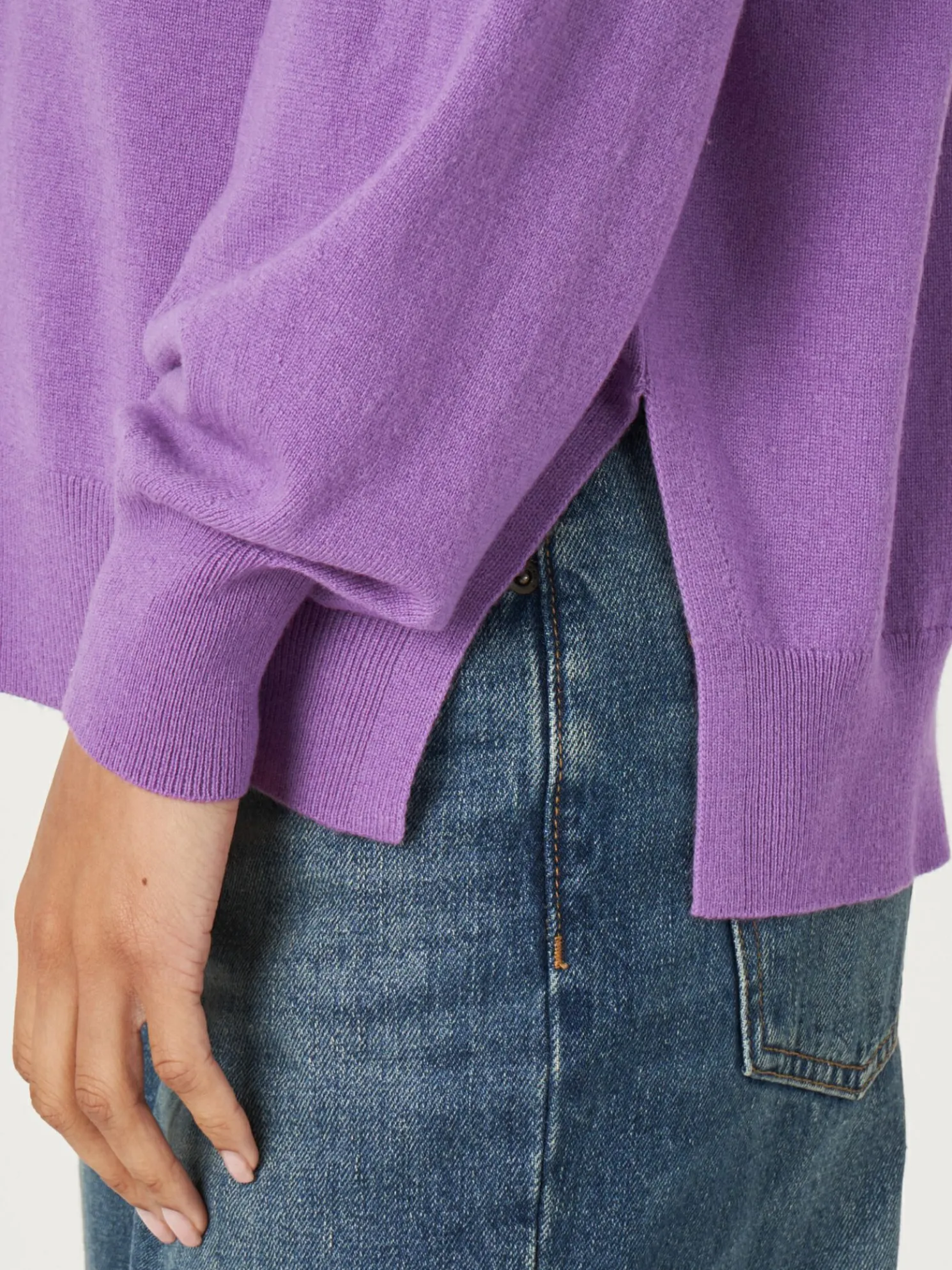 Fijn Gebreide V-Hals Trui Met Zijsplitten