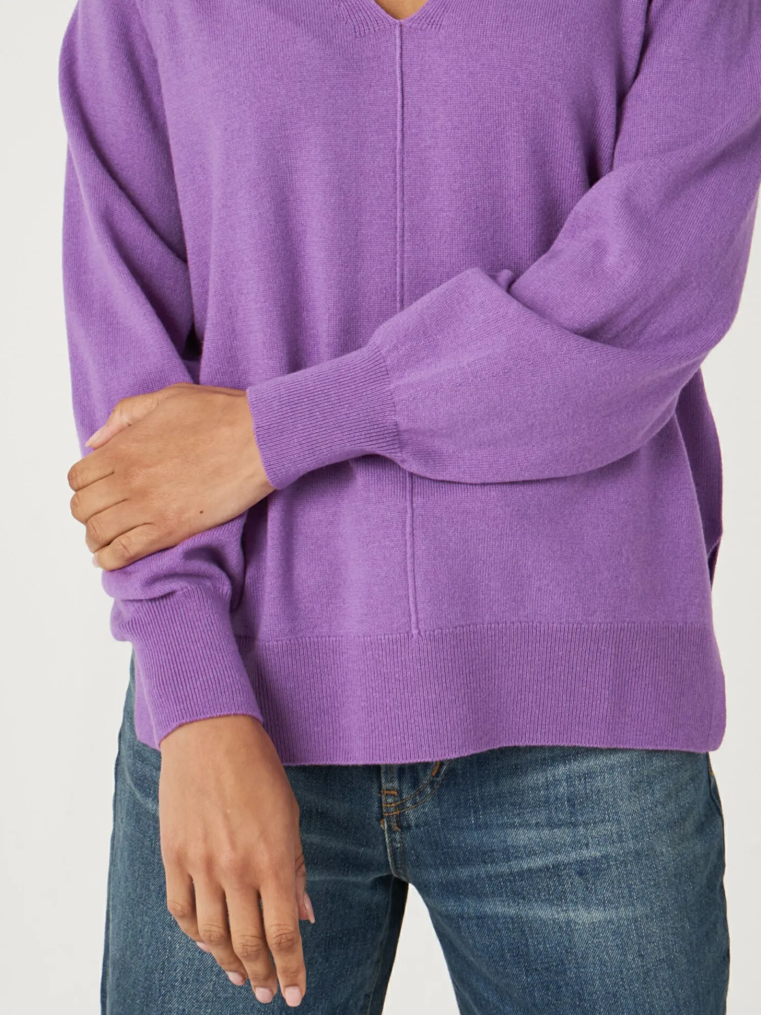 Fijn Gebreide V-Hals Trui Met Zijsplitten