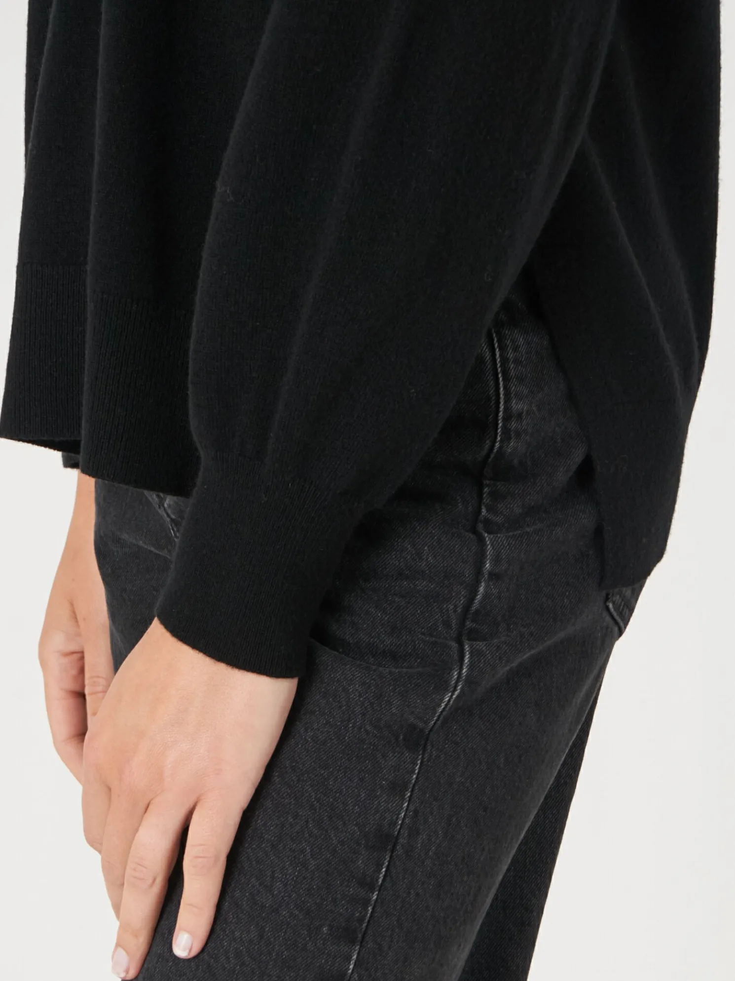 Fijn Gebreide V-Hals Trui Met Zijsplitten