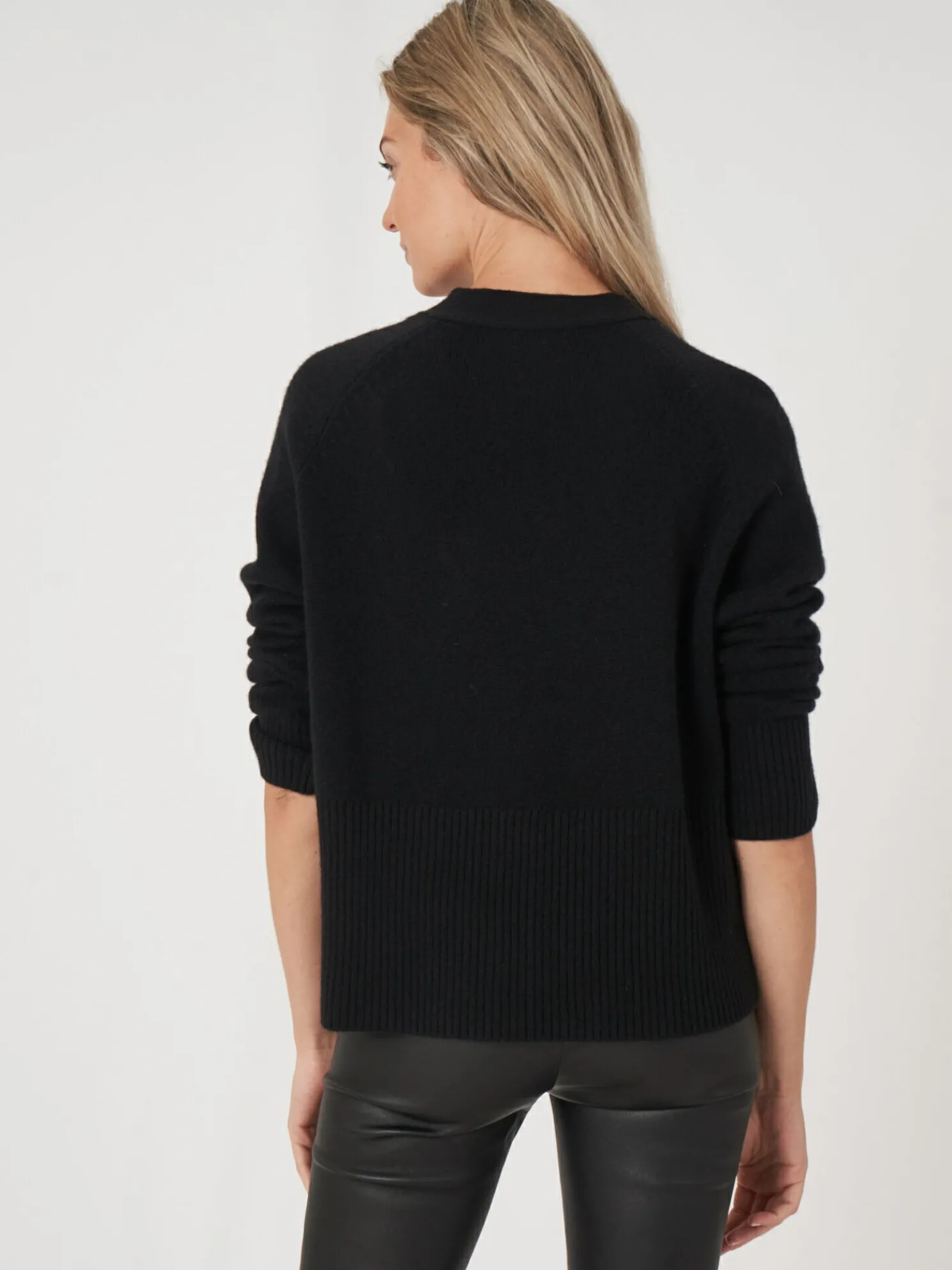 Geknoopt Cashmere Vest Met Geribde V-Hals