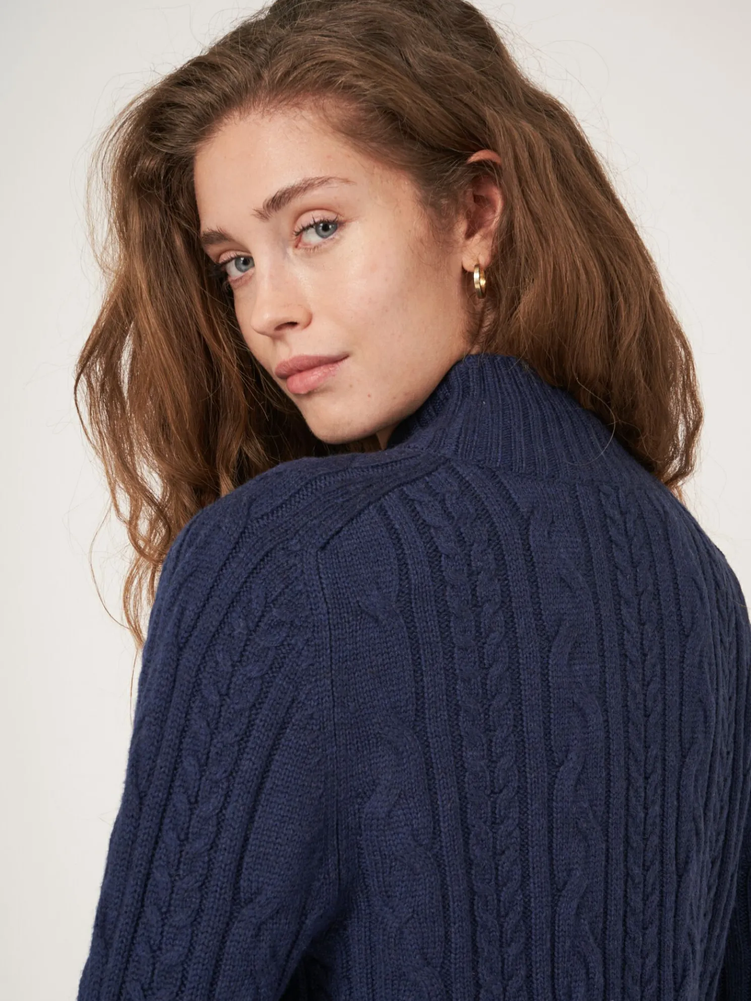 Kabeltrui Van Merinowol Met Ronde Zoom