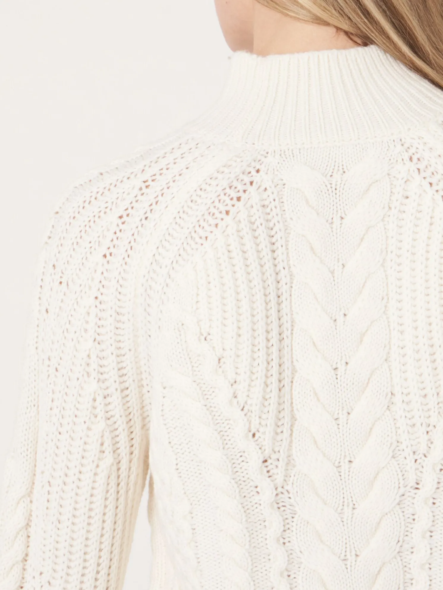 Kabeltrui Van Merinowol Met Opstaande Kraag