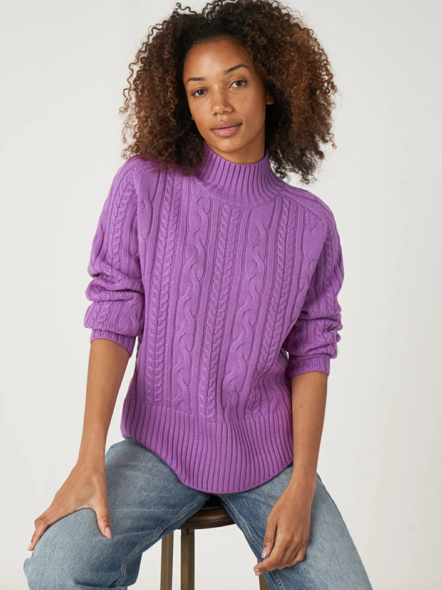 Kabeltrui Van Merinowol Met Ronde Zoom