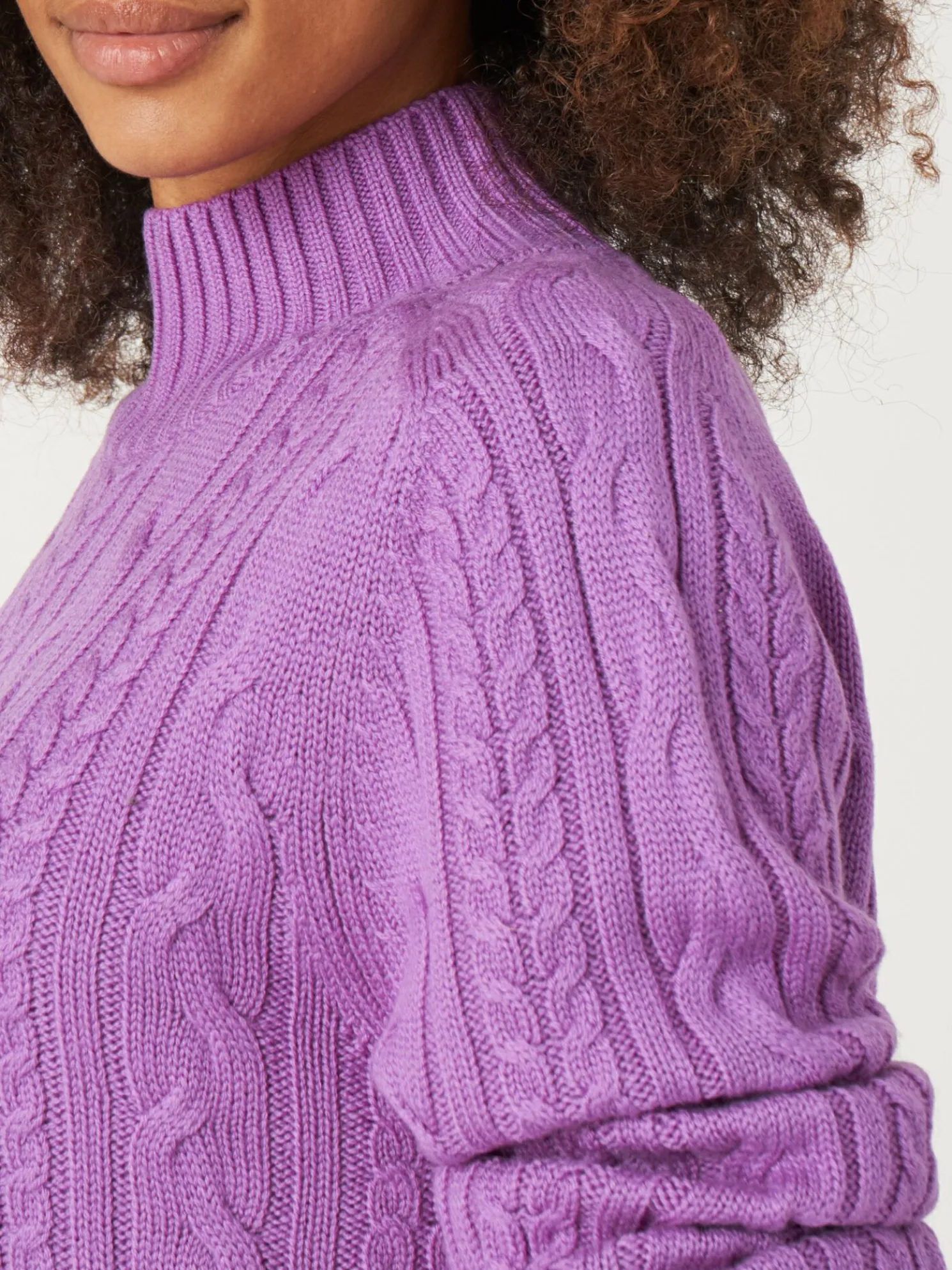 Kabeltrui Van Merinowol Met Ronde Zoom