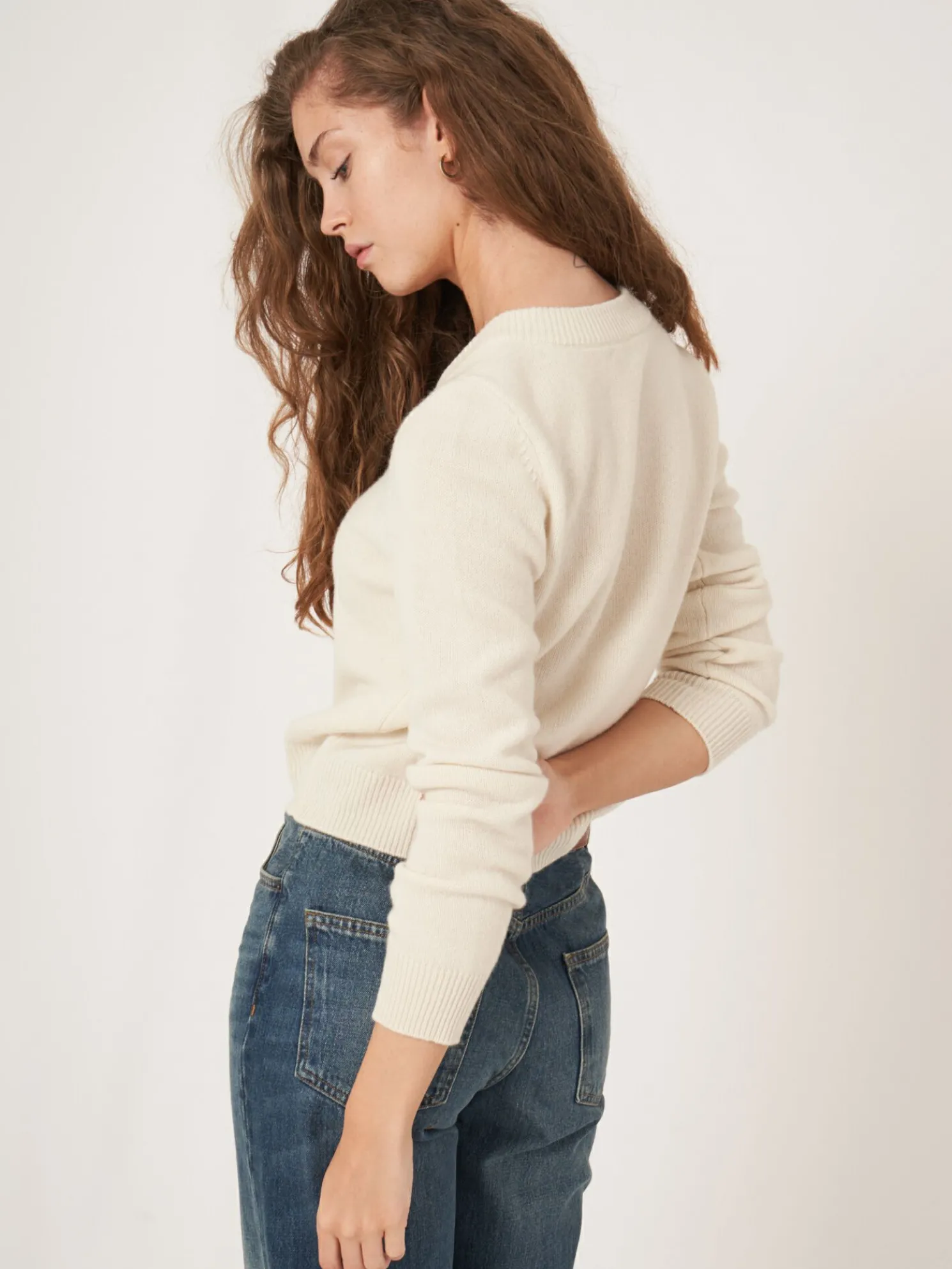 Korte Cashmere Sweater Met V-Hals