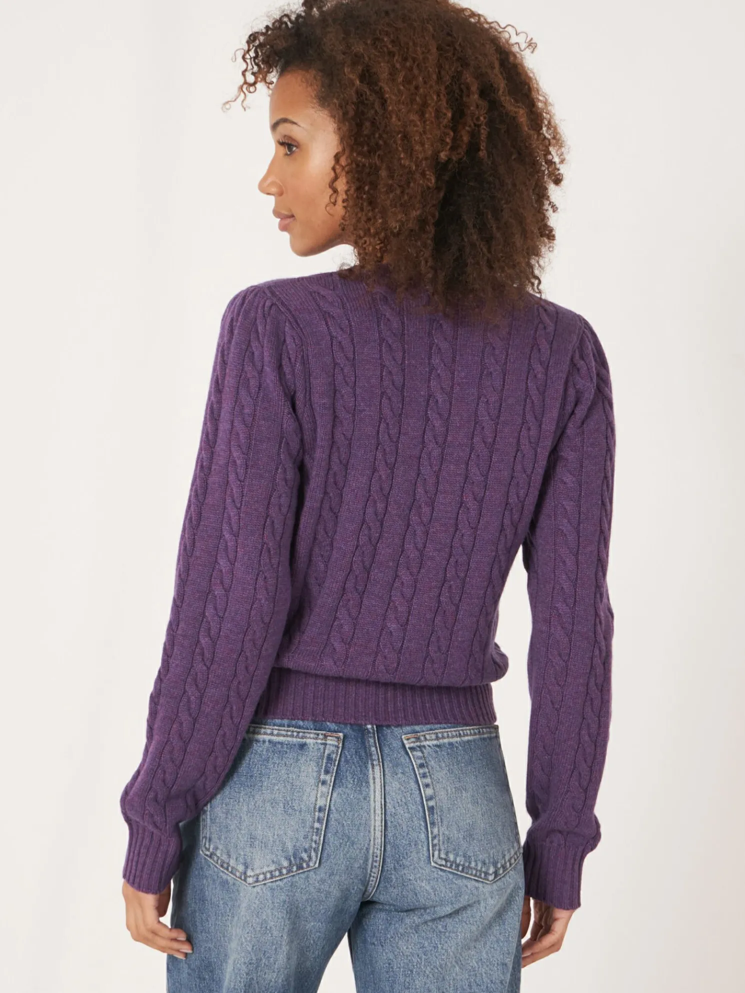 Korte, Gebreide Sweater Met Kabelpatroon Van Cashmeremix