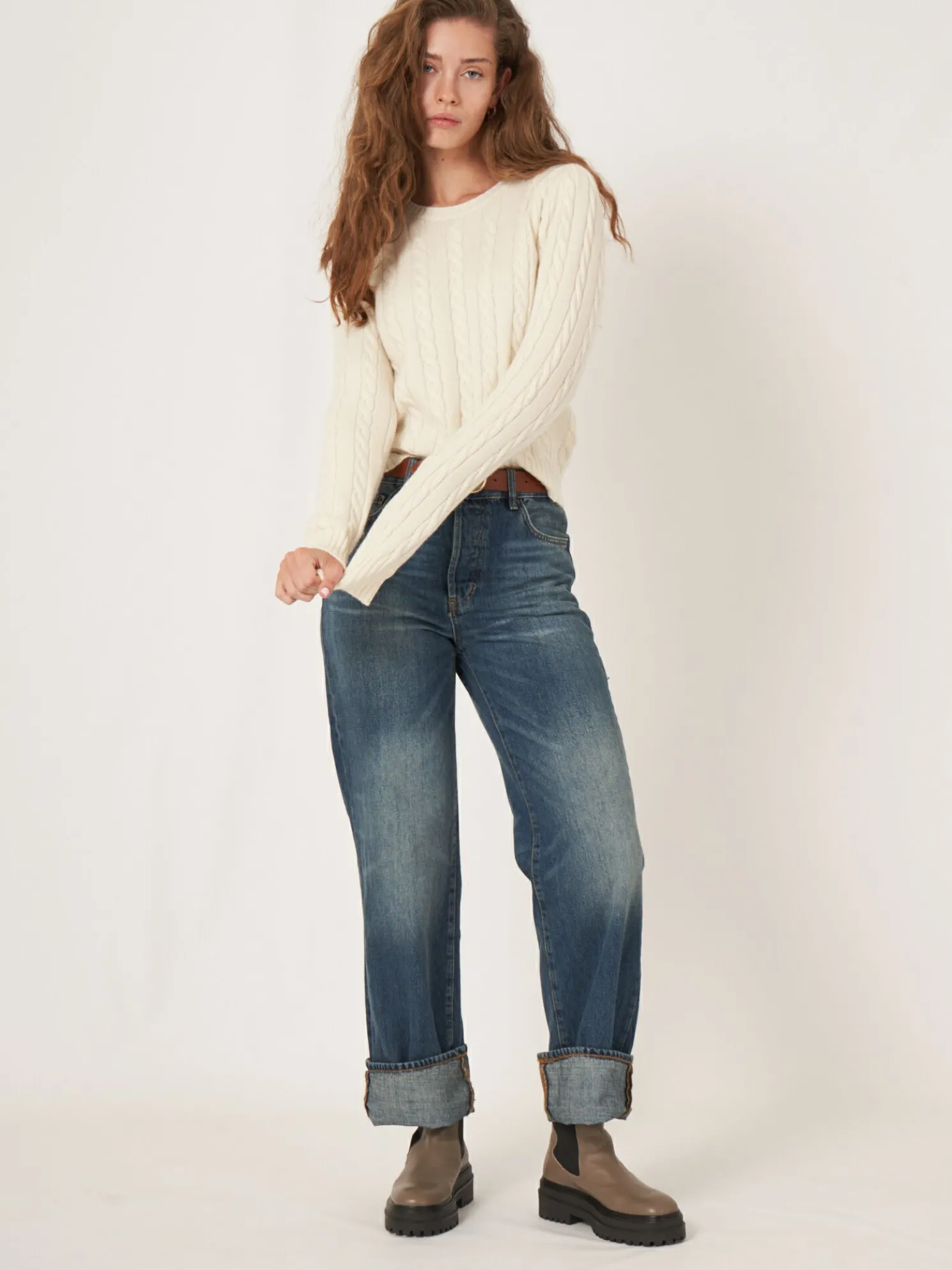 Korte, Gebreide Sweater Met Kabelpatroon Van Cashmeremix