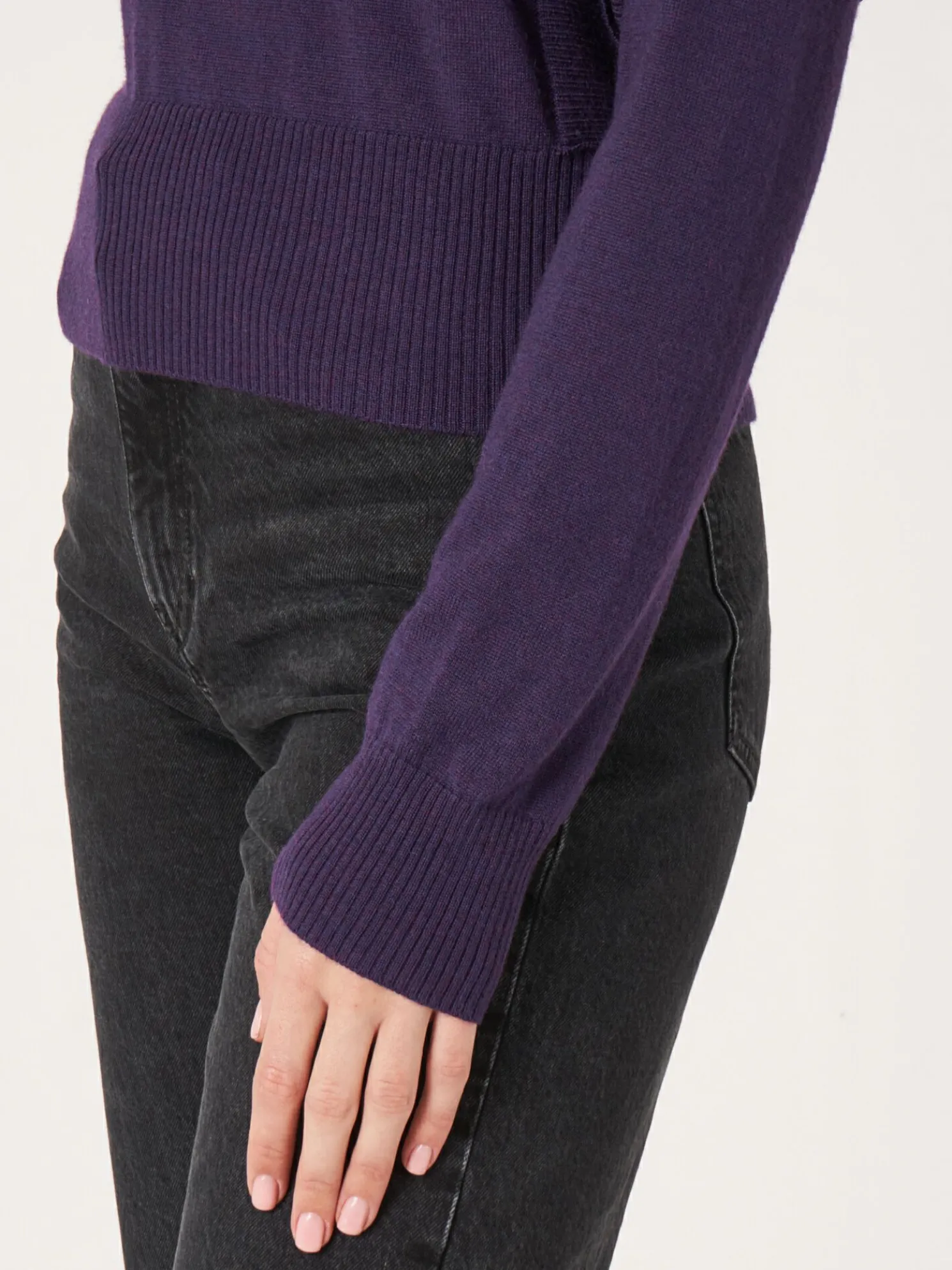 Korte Trui Met Detail Aan De Schouder