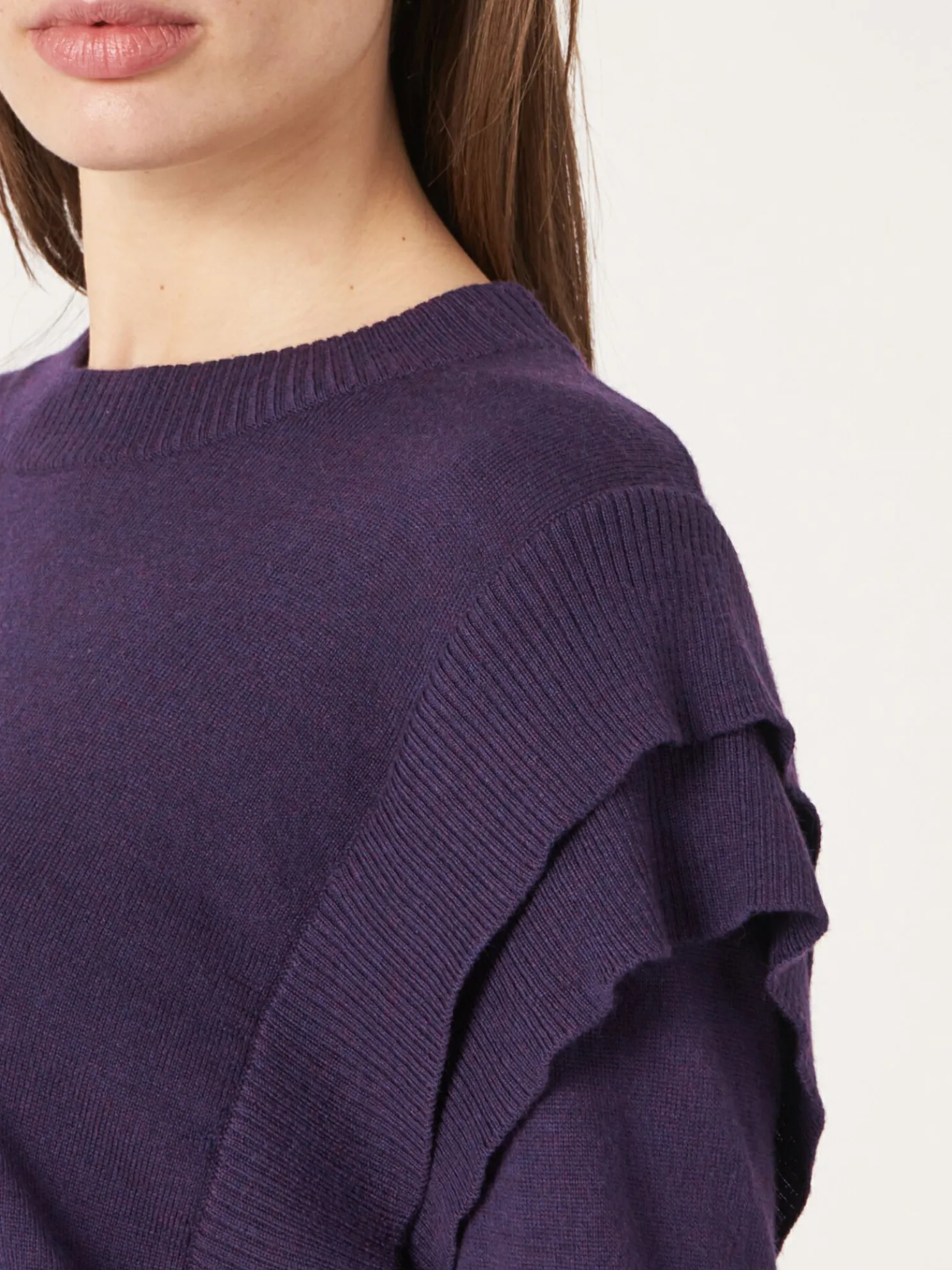 Korte Trui Met Detail Aan De Schouder