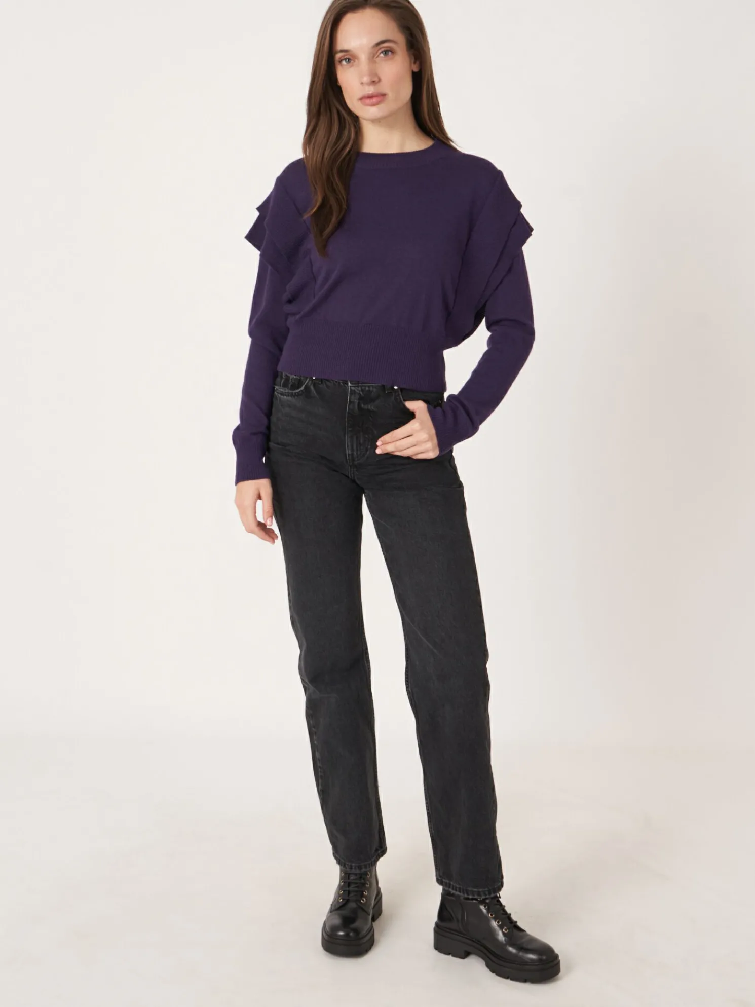 Korte Trui Met Detail Aan De Schouder