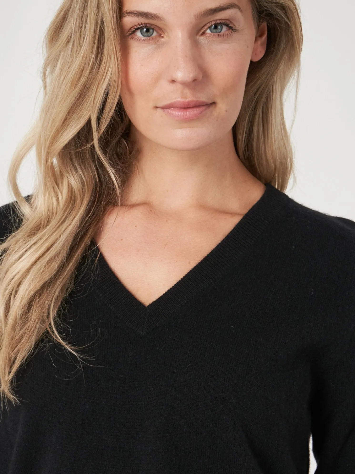 Lichte Cashmere Pullover Met V-Hals