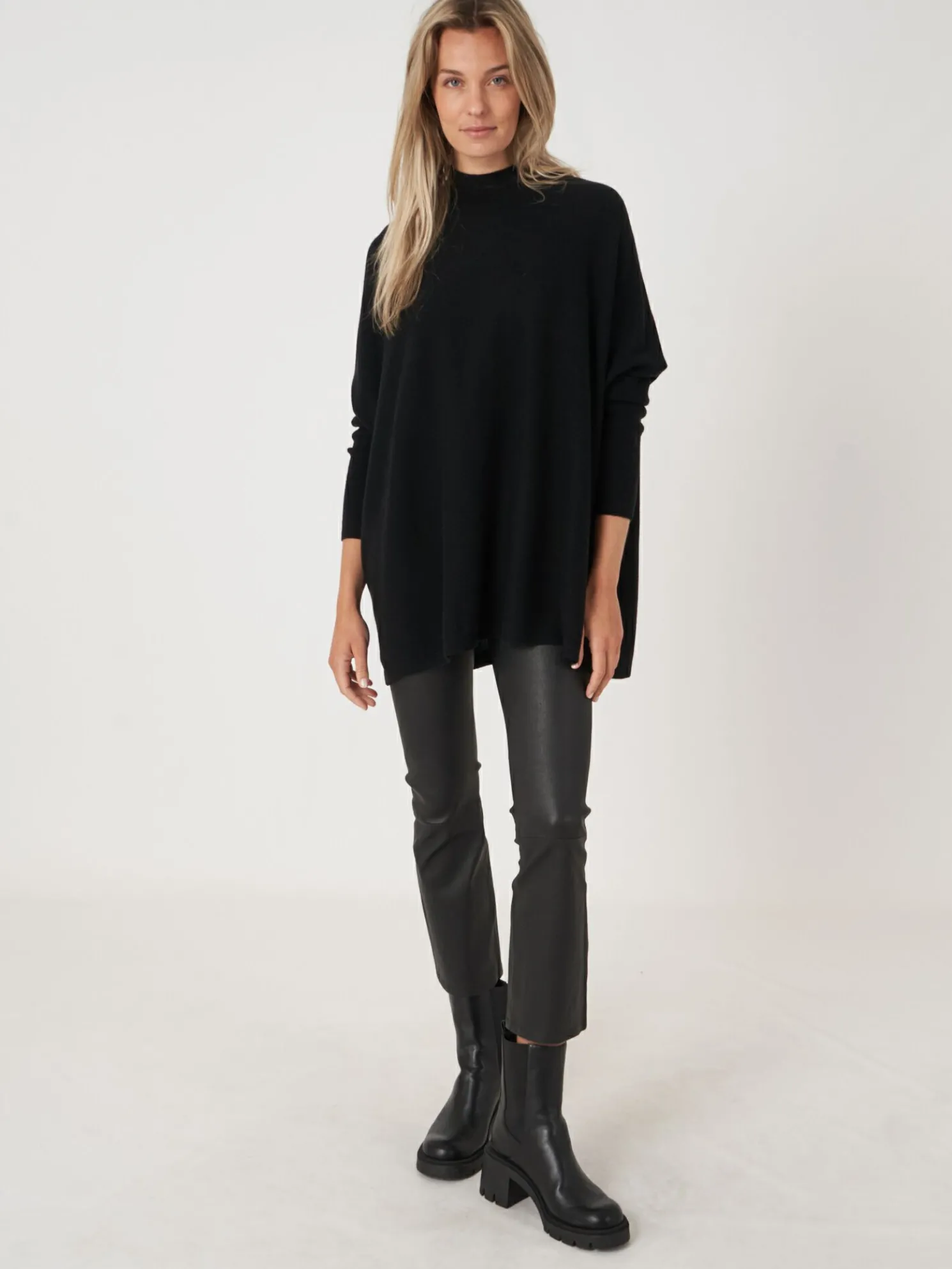 Oversized Fijn Gebreide Poncho Trui Van Cashmere-Mix