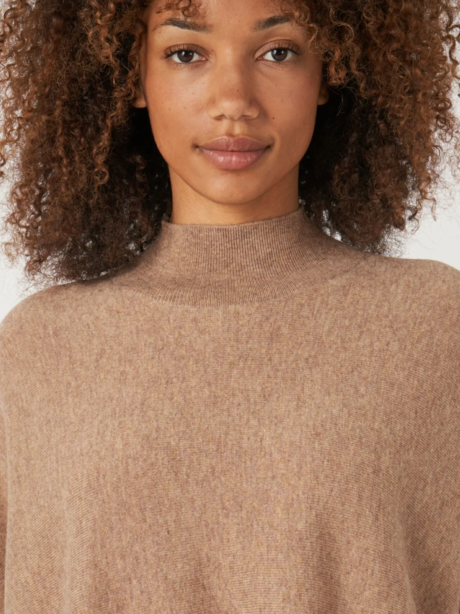 Oversized Fijn Gebreide Poncho Trui Van Cashmere-Mix