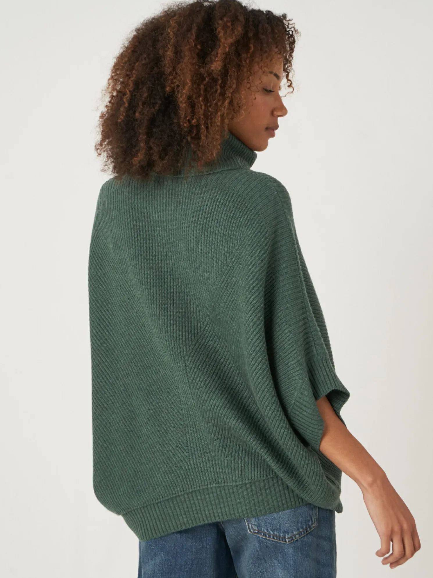 Oversized Poncho Trui Met Rolkraag