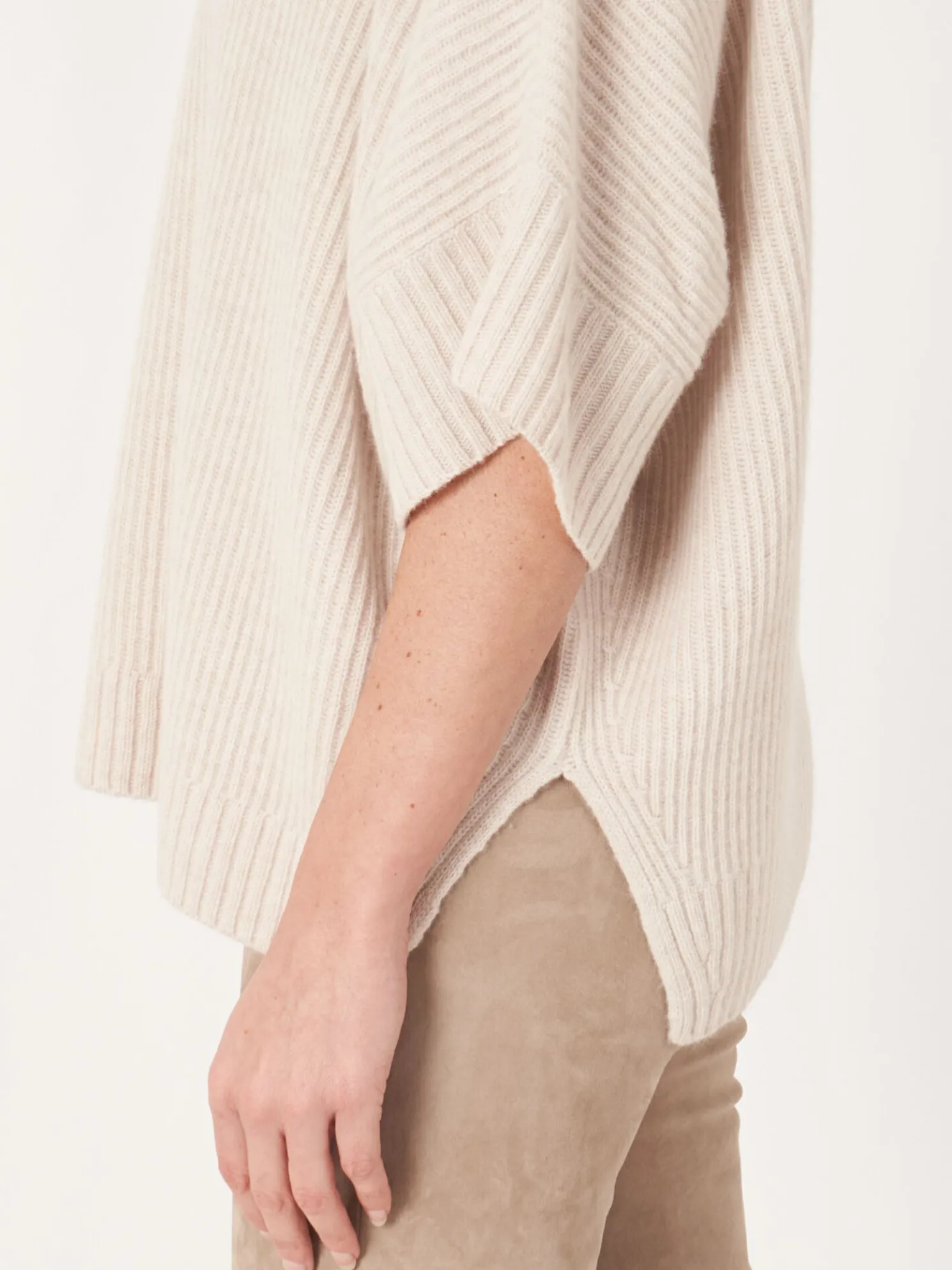 Oversized Ponchotrui Met Rolkraag