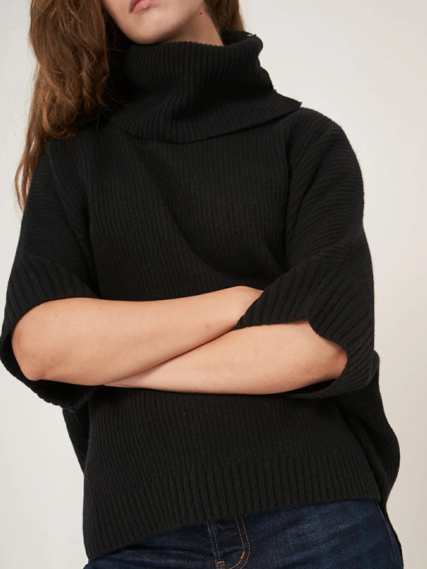 Oversized Ponchotrui Met Rolkraag