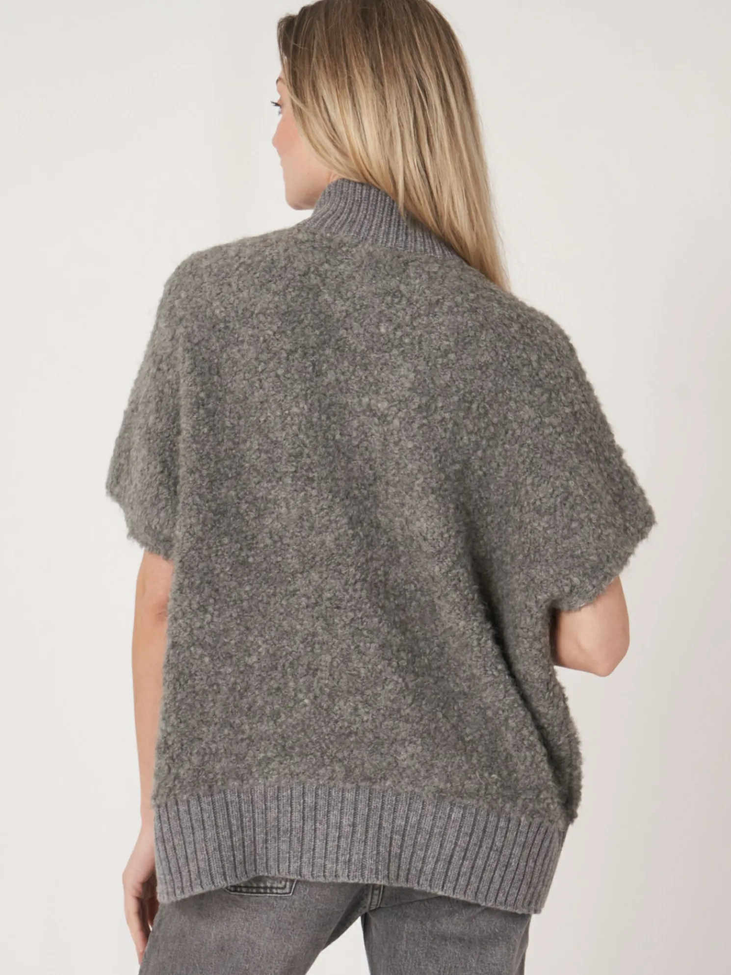 Poncho Trui Met Gebreide Ritskraag Van Italiaanse Garen