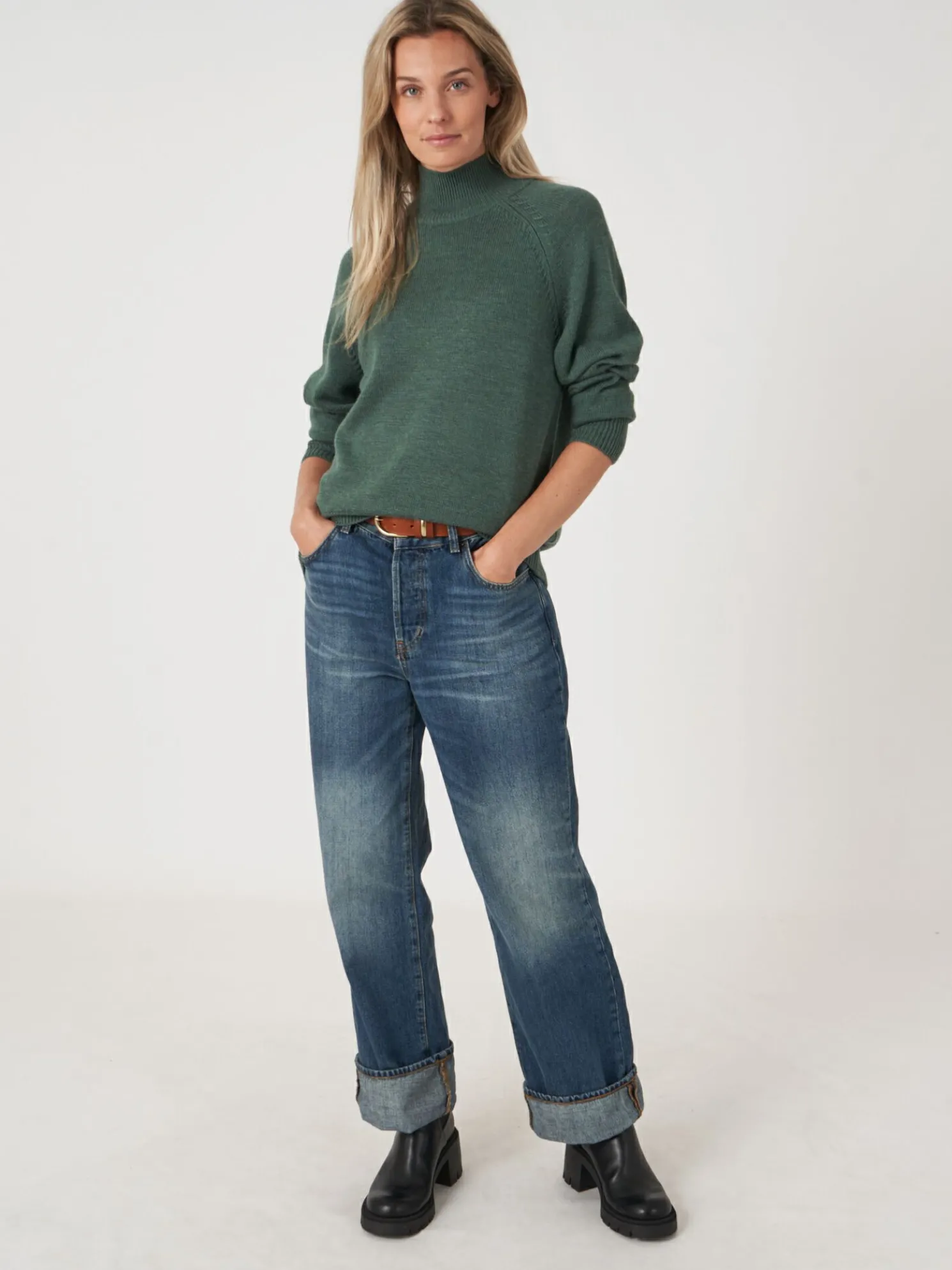 Raglantrui Met Opstaande Kraag Van Merinowol