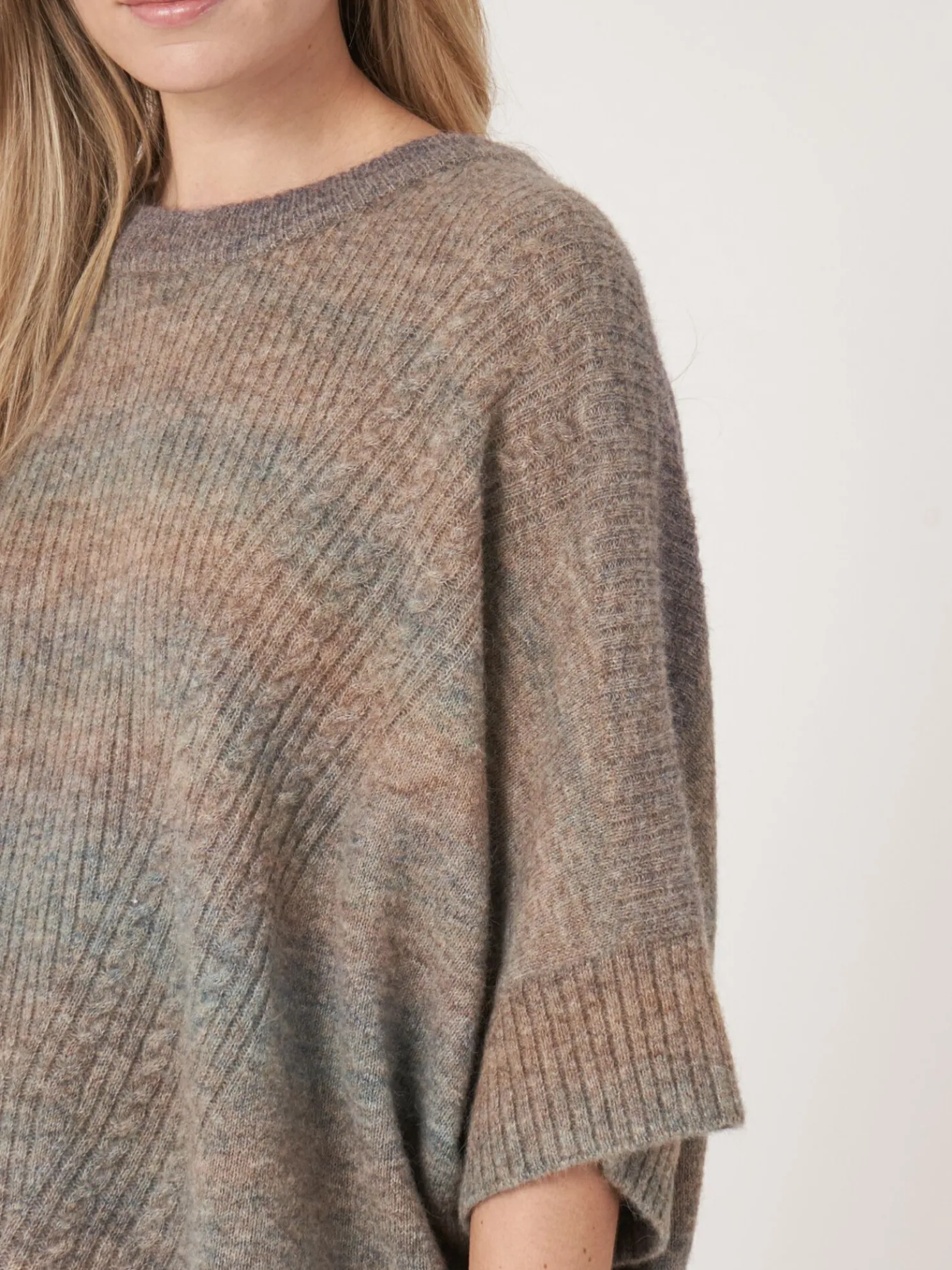 Space Dye Poncho Van Italiaanse Wol-Mix