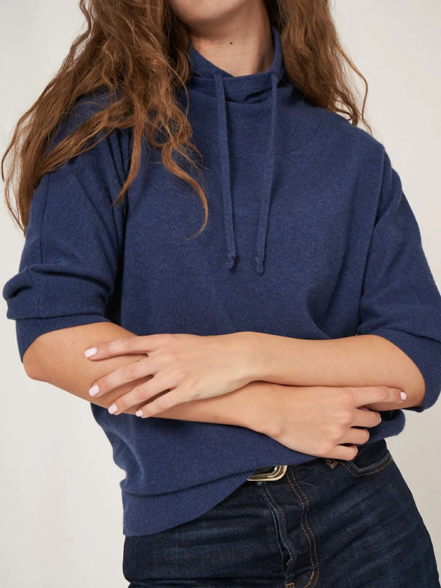 Sportieve Cashmere Trui Met Opstaande Kraag Met Trekkoord