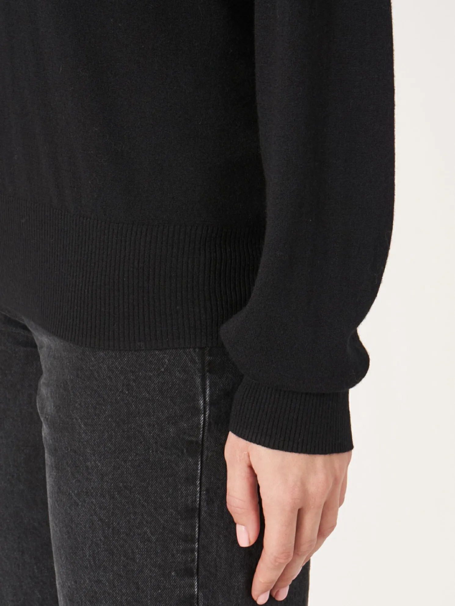 Superfijn Gebreide Trui Met V-Hals