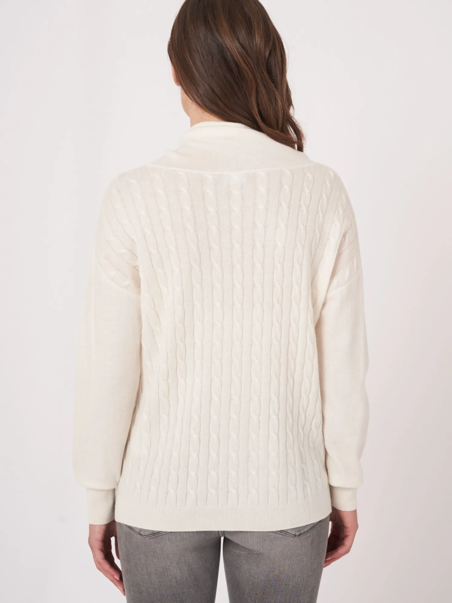 Trui In Fijn Kabelpatroon Met Opstaande Kraag En Trekkoord