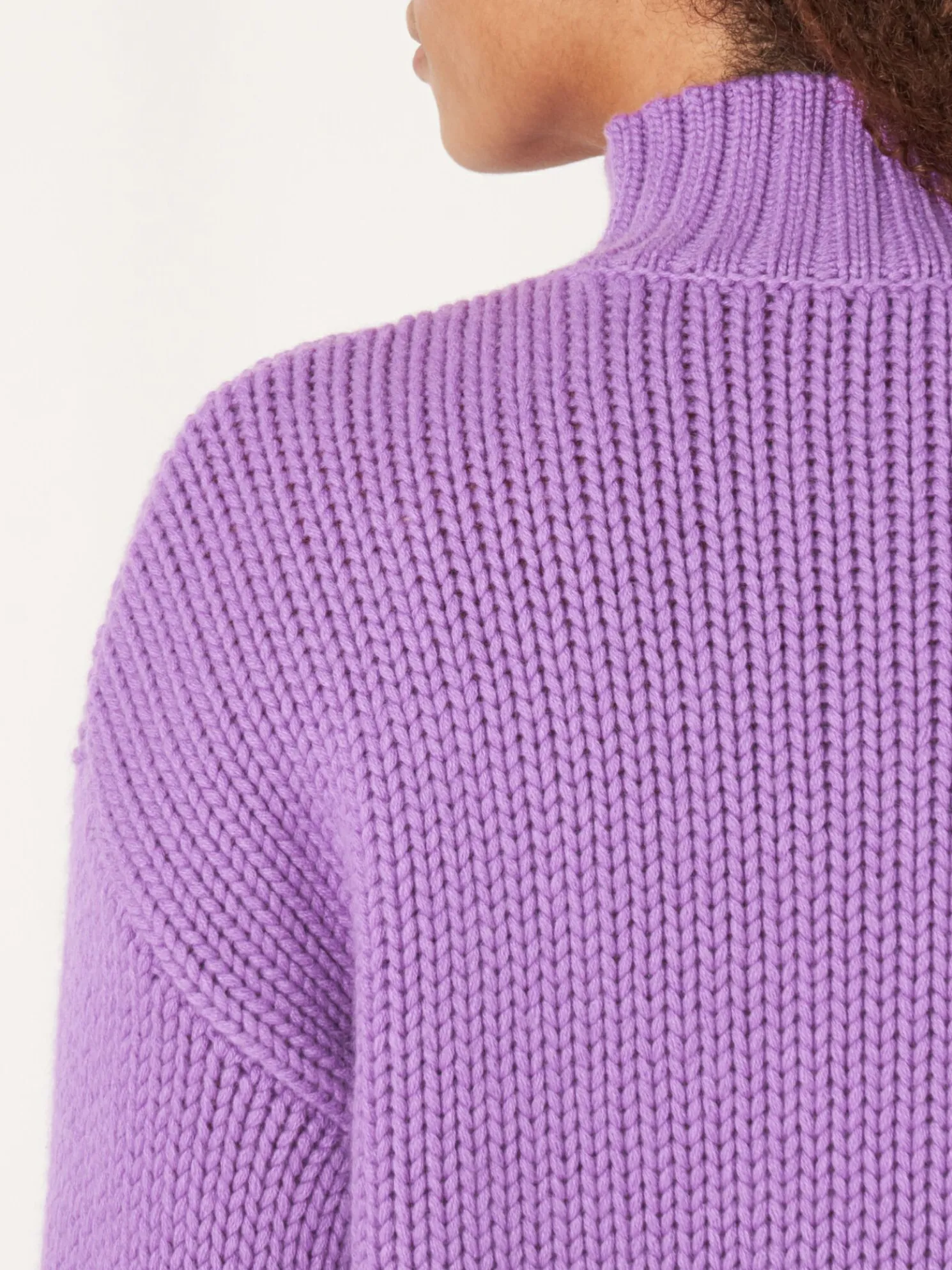 Trui Met Opstaande Kraag En Fantasie Gebreide Details