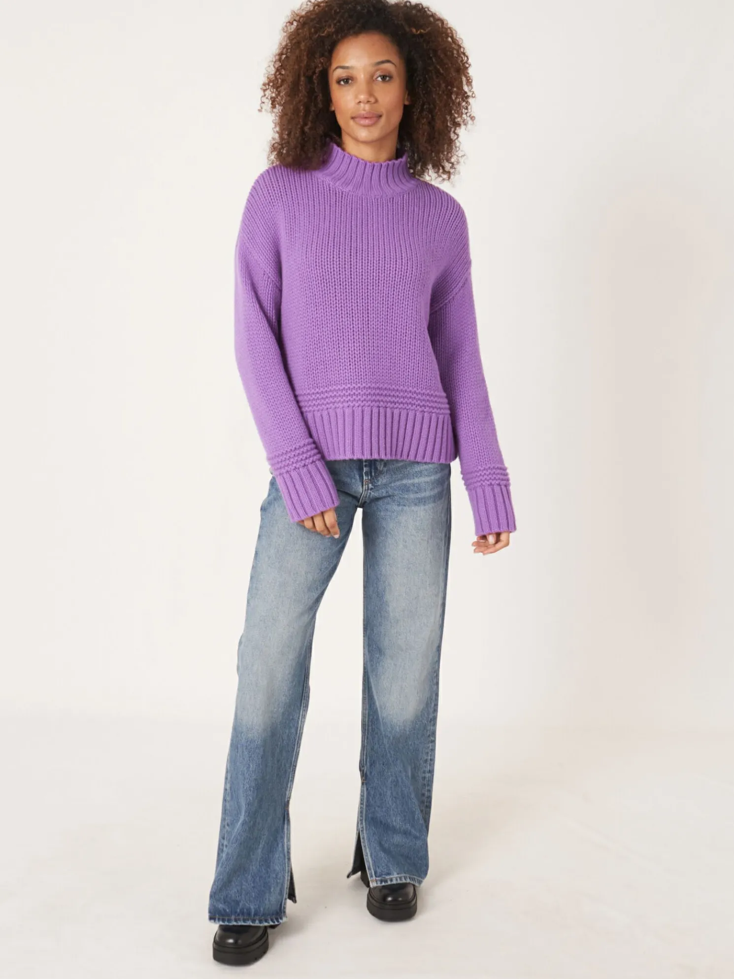 Trui Met Opstaande Kraag En Fantasie Gebreide Details