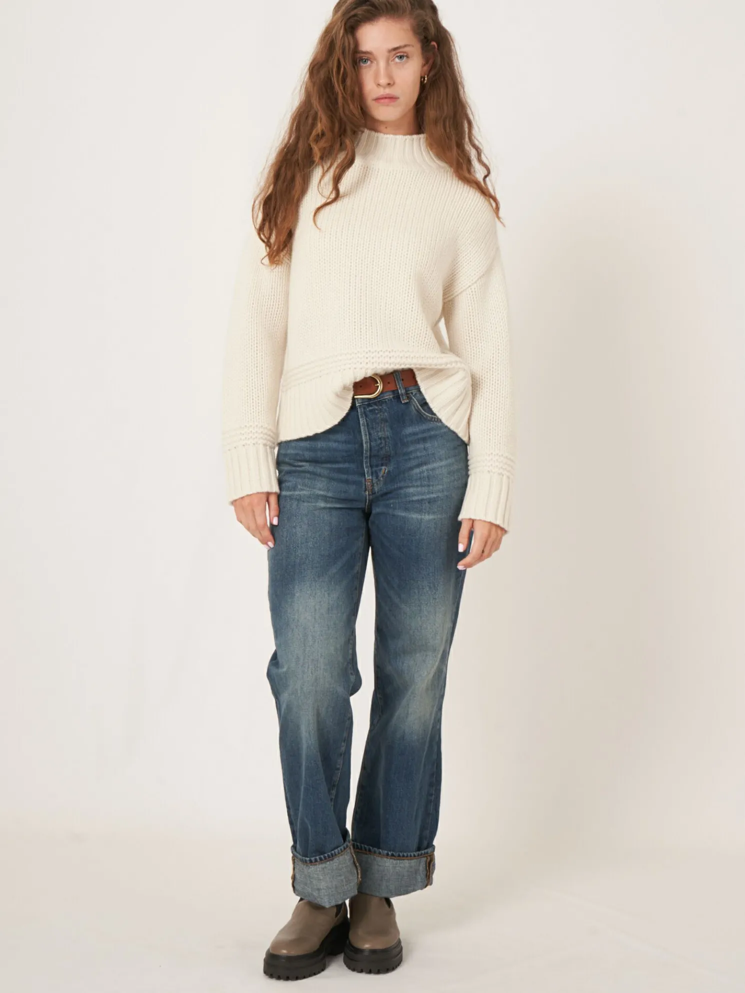 Trui Met Opstaande Kraag En Fantasie Gebreide Details