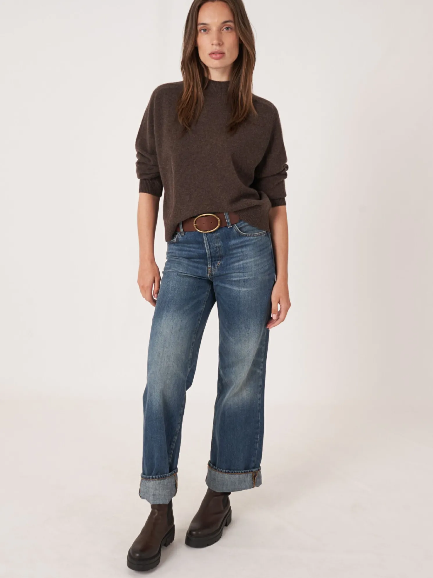 Trui Met Opstaande Kraag En Zadelmouwen