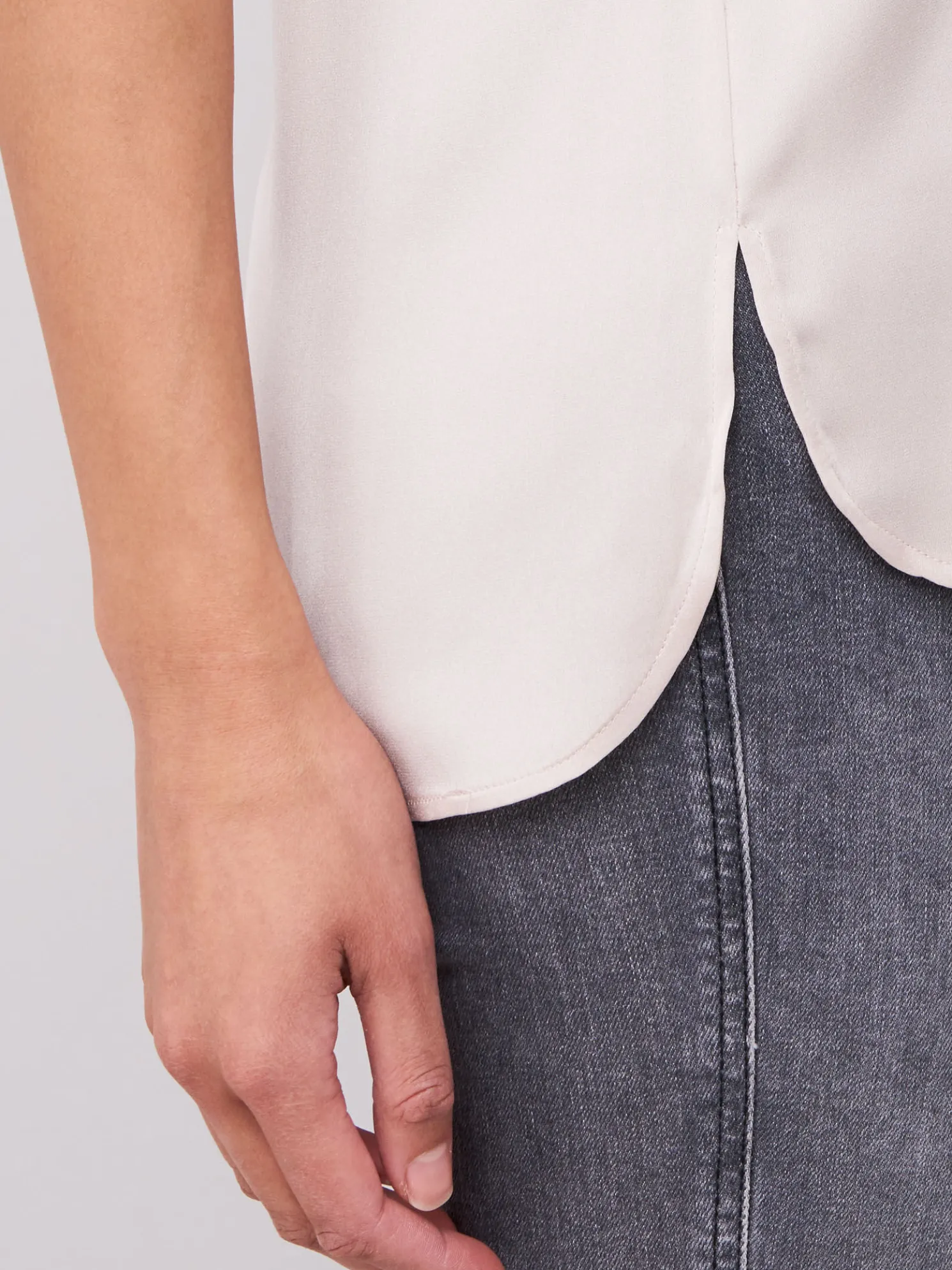 Zijden Top Met Ronde Hals